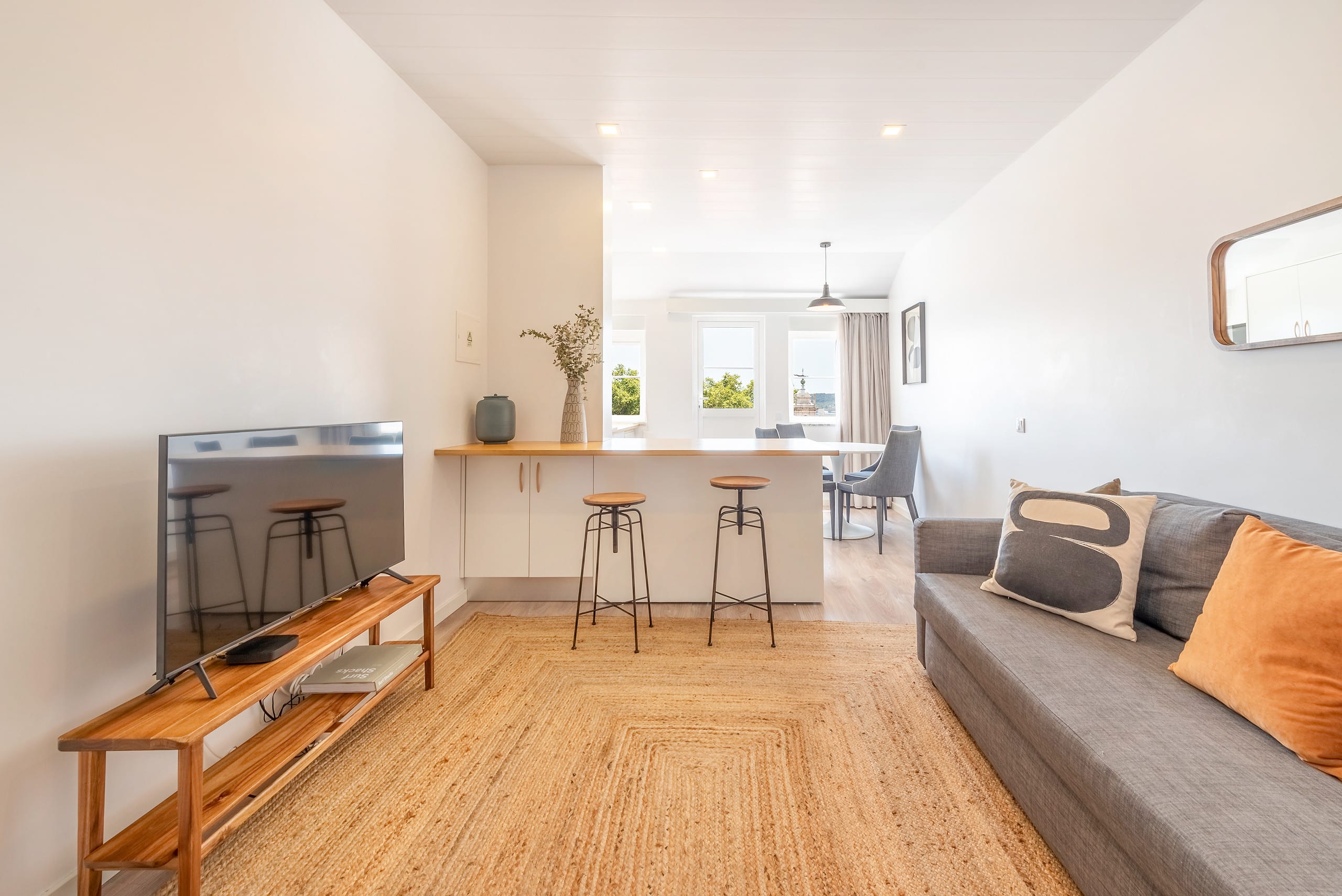Belém Apt with Panoramic Rooftop 9