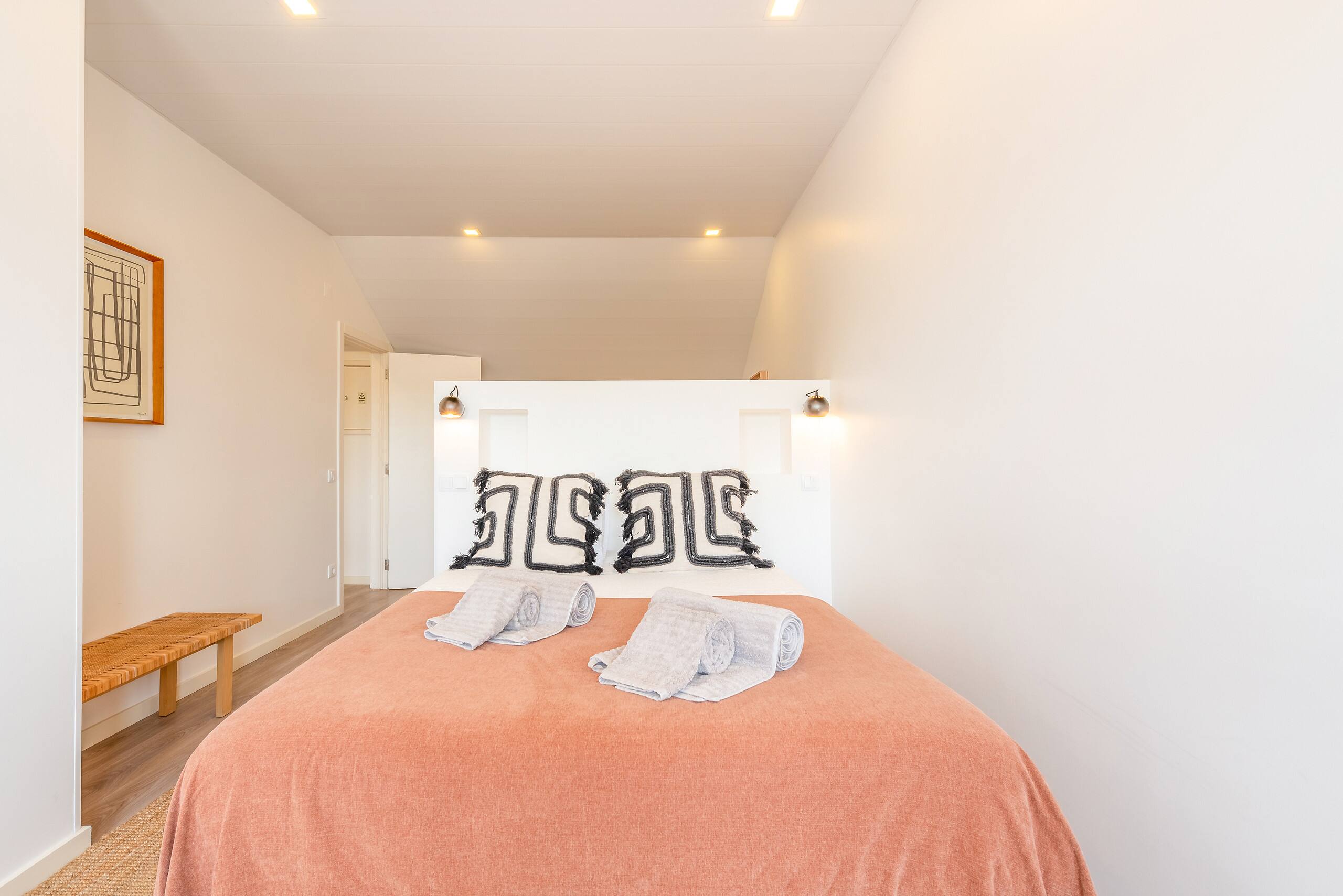 Belém Apt with Panoramic Rooftop 17