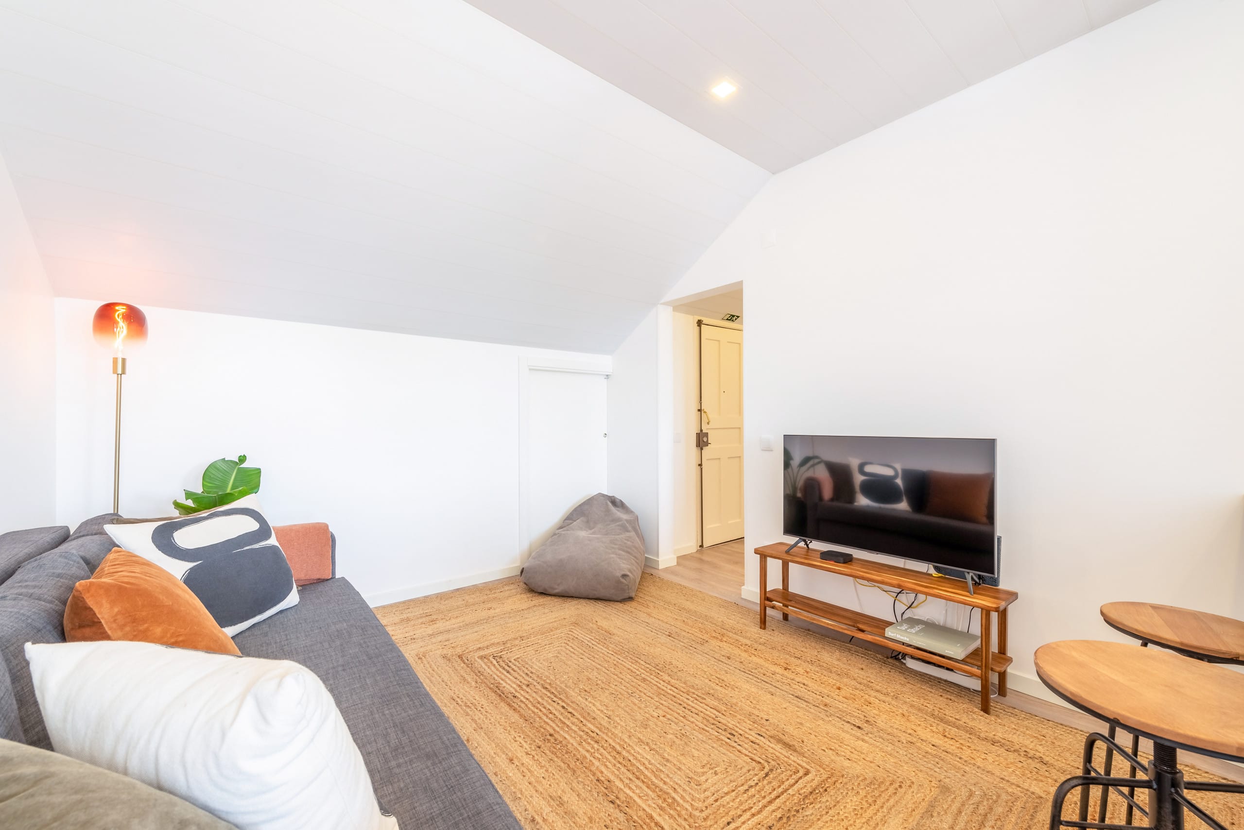 Belém Apt with Panoramic Rooftop 11