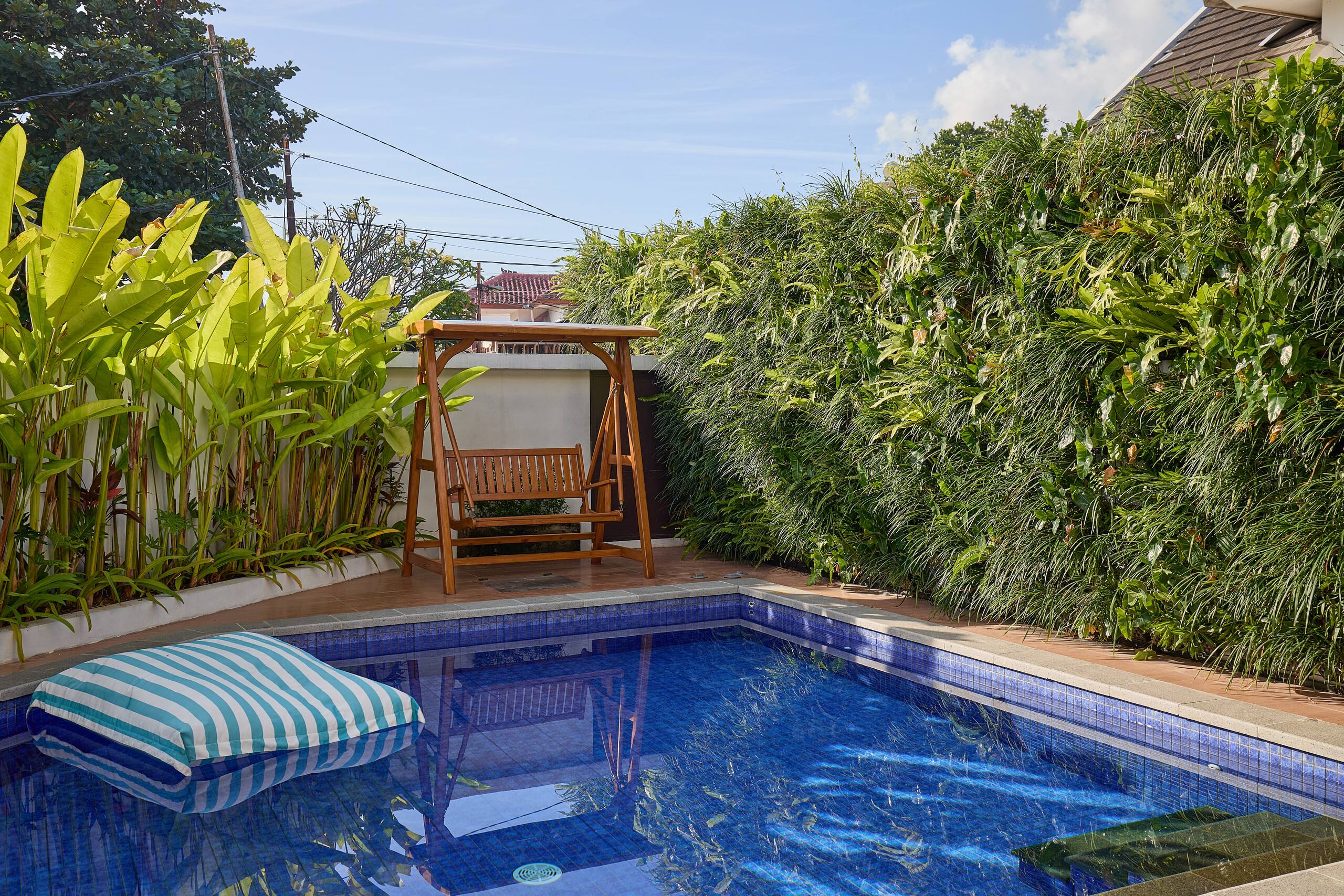 Fale Seminyak - Luxury Villa 5BR w/ Gym & Spa Room — photo 4