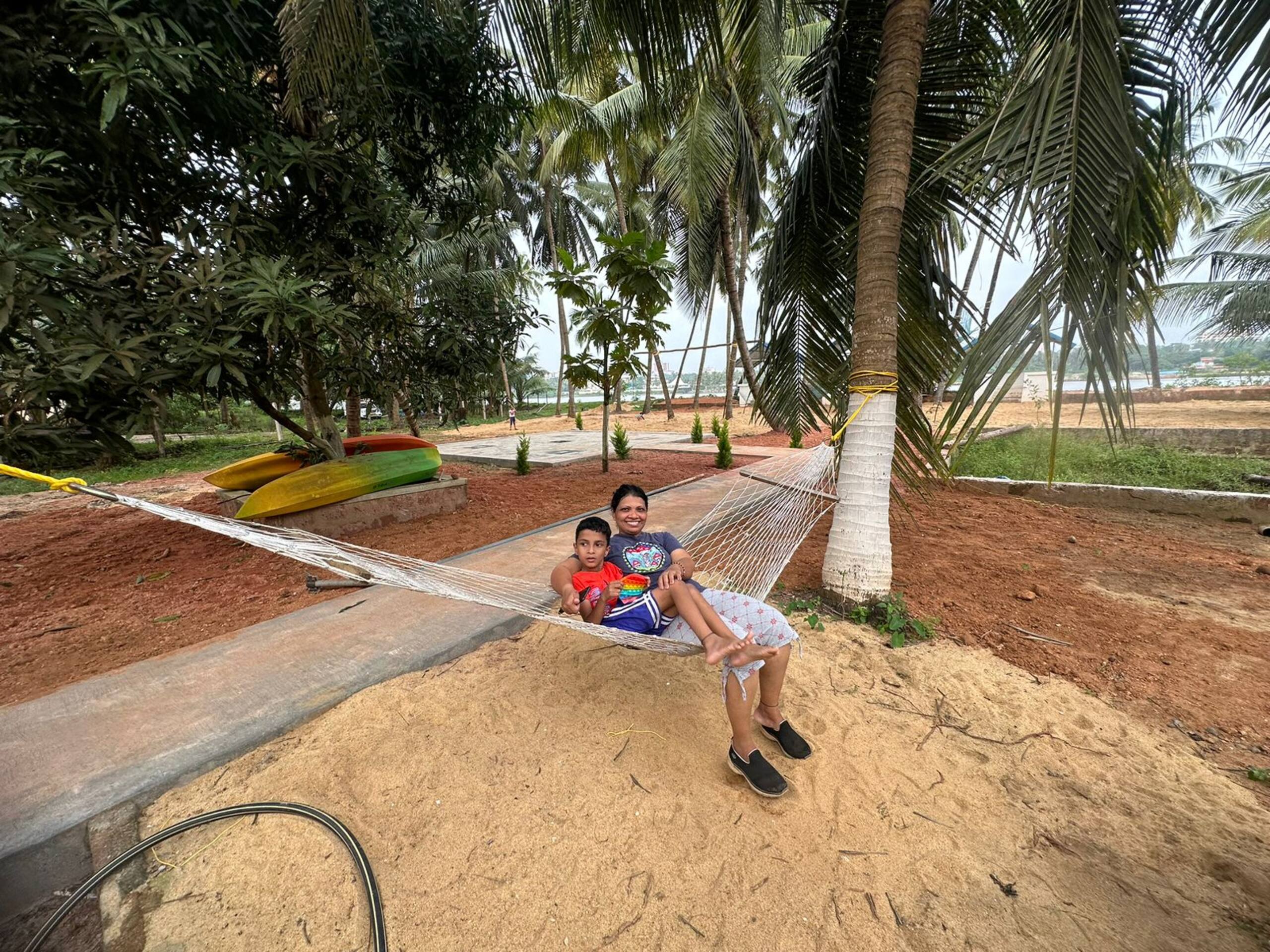 Cradle N Palms - River side 4