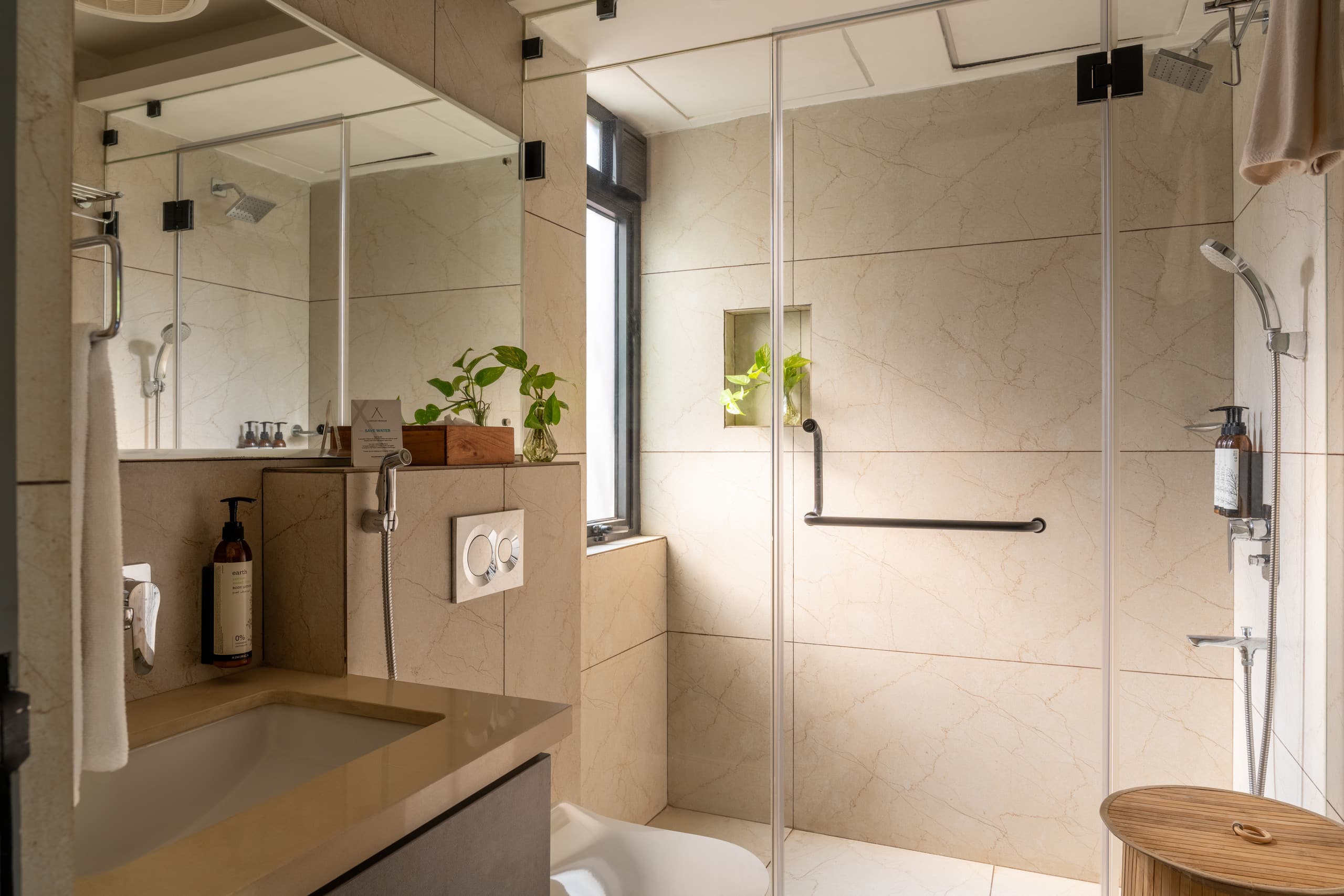 Lindsay Manor | Santo Sovrano | 4BHK | Heated Pool 38