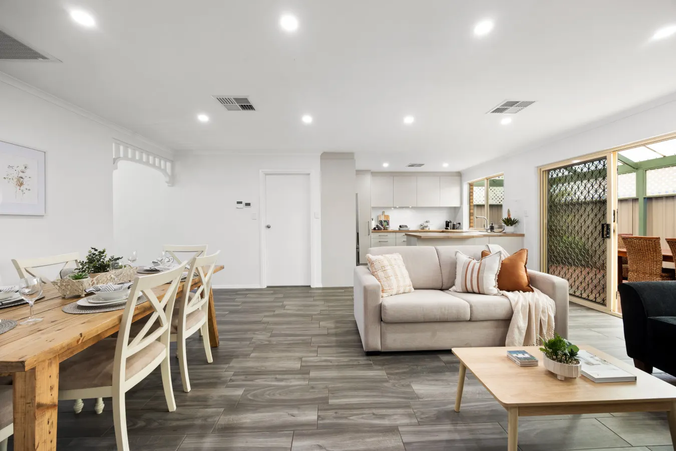 North Haven Days—Modern Comfort near the Beach 10