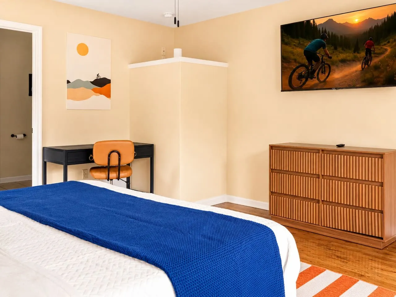 Lakefront Game & Movie Room, Hot Tub, EV Charger 18