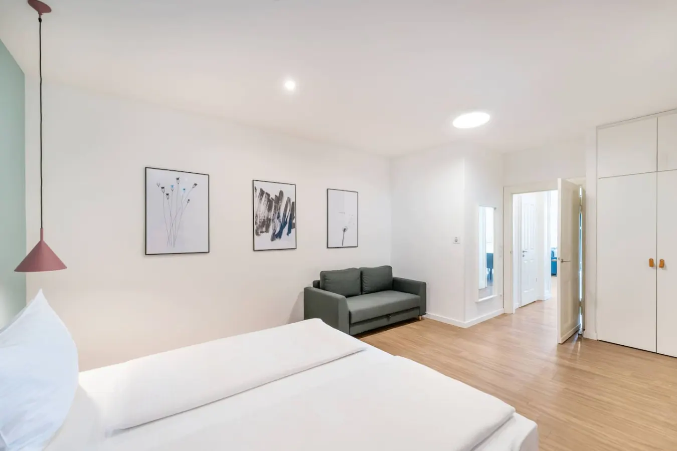 4-Bedrooms Apartment (130sqm) with 2 Bathrooms 13
