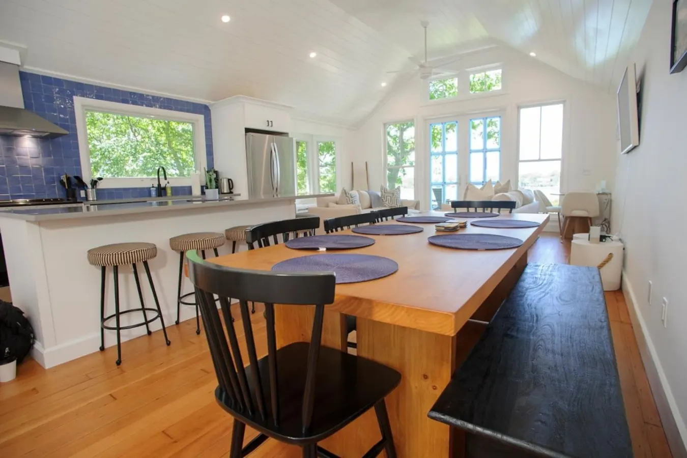 Waterfront Retreat w/ Guest Cottage & Sunsets — photo 5