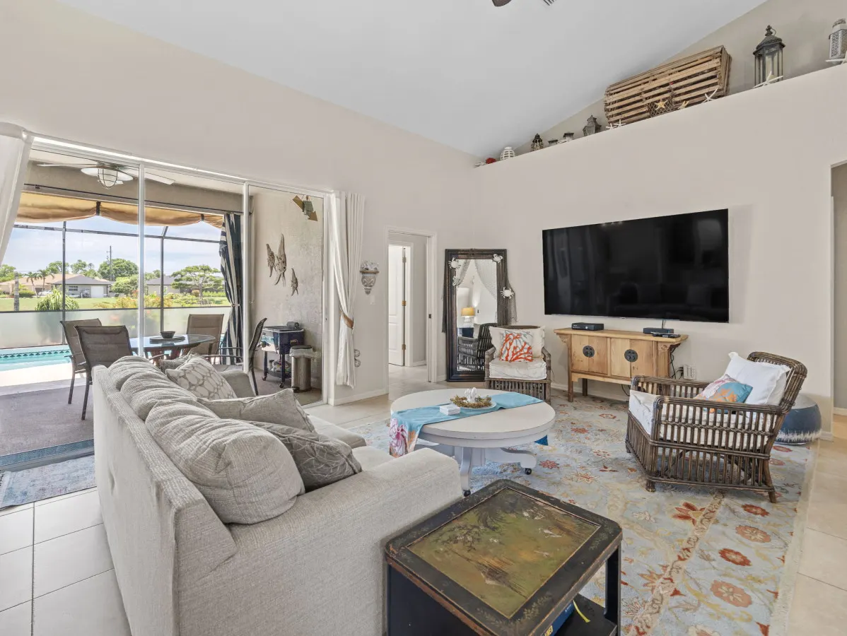 Florida Pearl near Englewood & Boca Grande Beaches 2