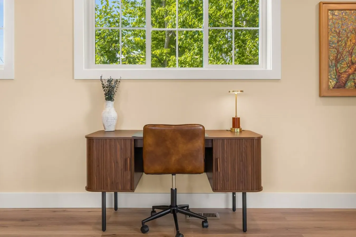 Mid-Century Gem: Walkable, Downtown Views, Private 12