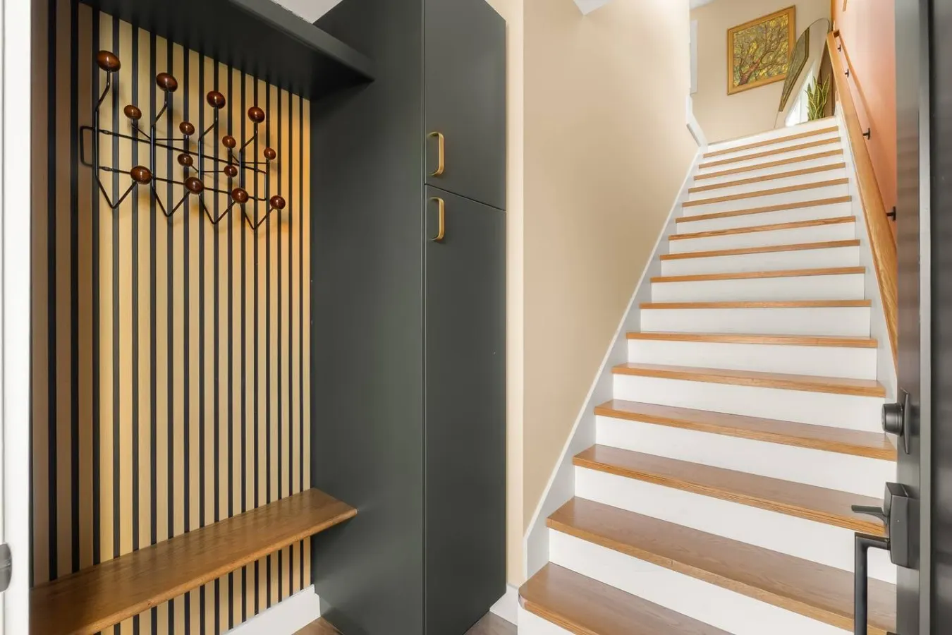Mid-Century Gem: Walkable, Downtown Views, Private 13