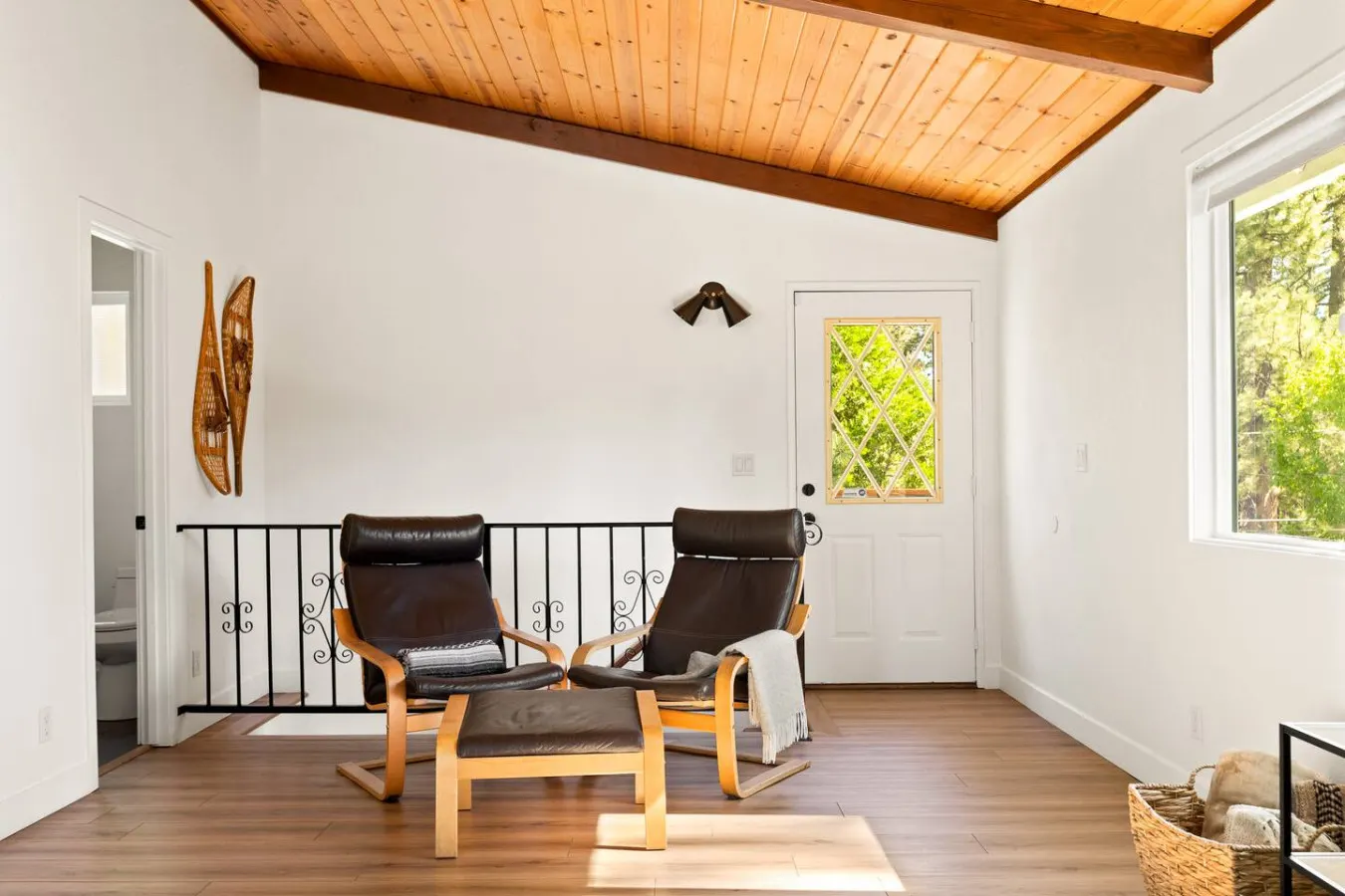 Mont Moderne, 5 Minutes to Ski Resorts & Hot Tub 12