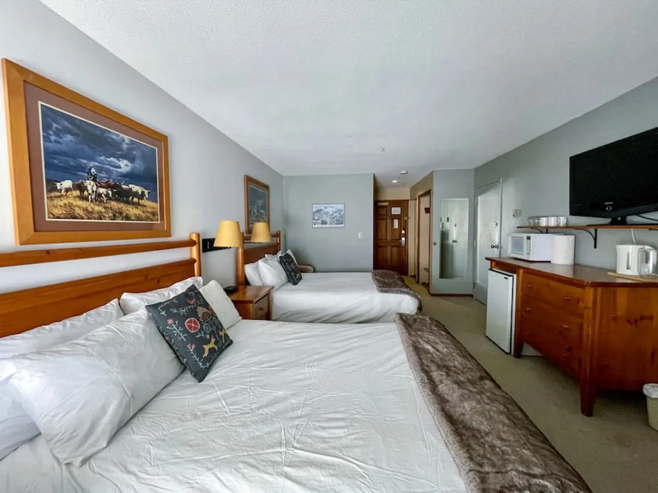 Apex Mountain ~ Hillside Hideout - BC Reg#PM416141408