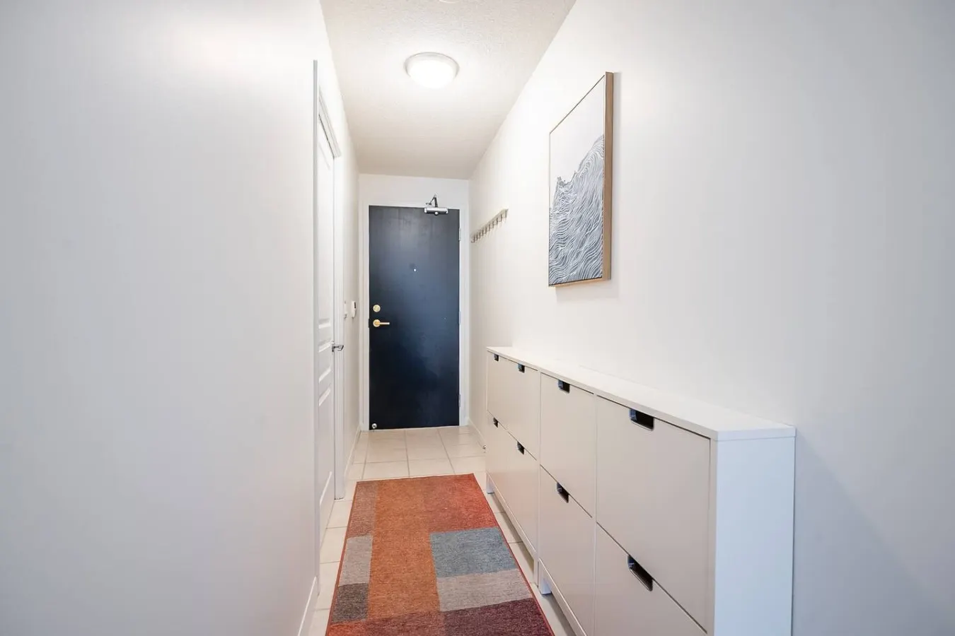 Bright Downtown 1BR City Views Prime Location 15