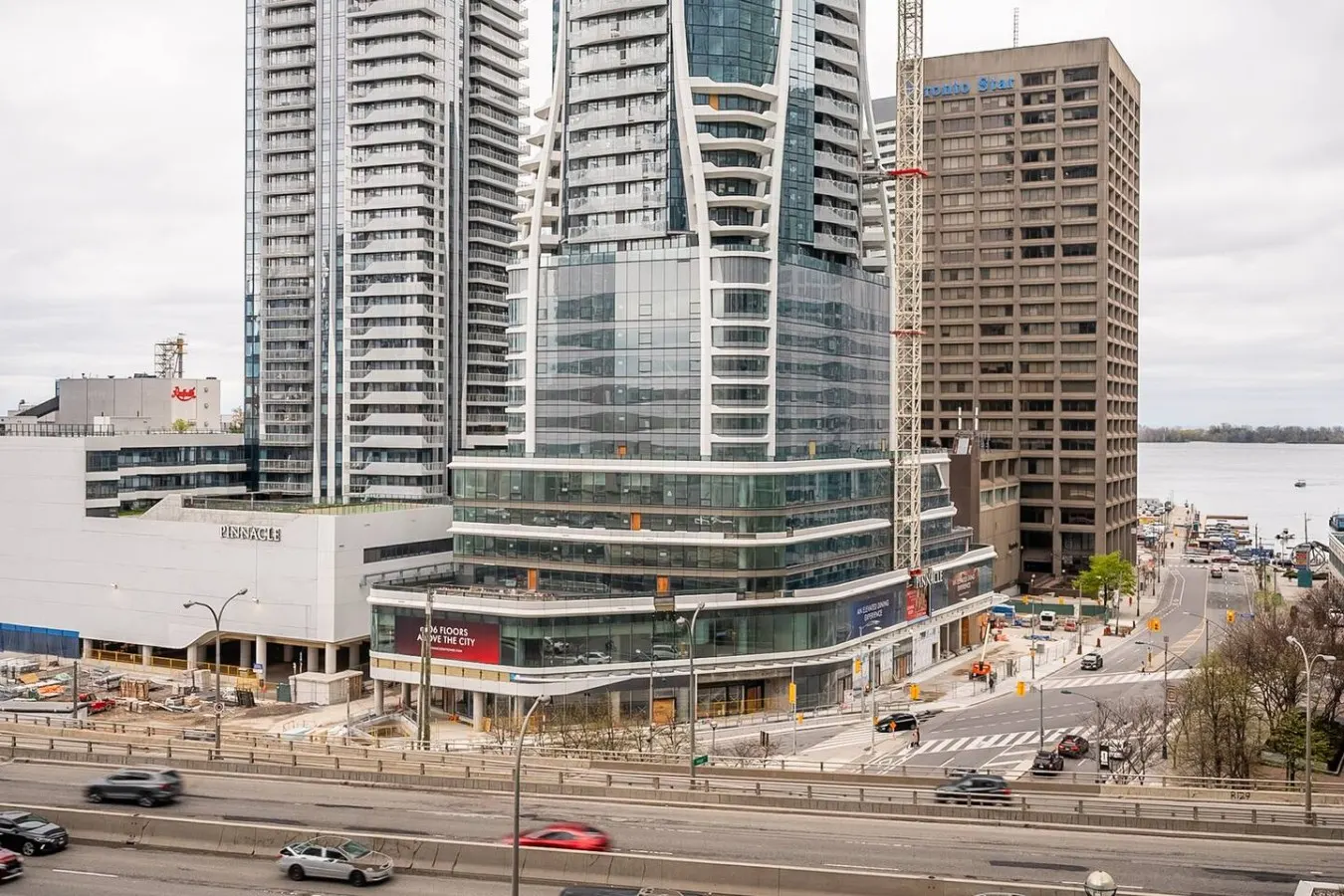 Bright Downtown 1BR City Views Prime Location 17