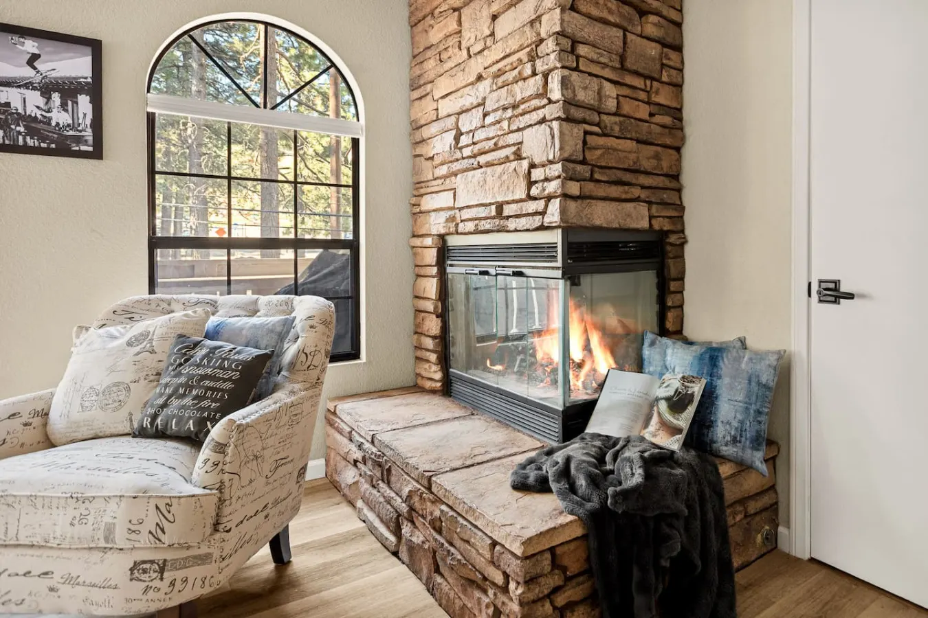 Edge of the Run at Snow Summit w BBQ and Fireplace 15