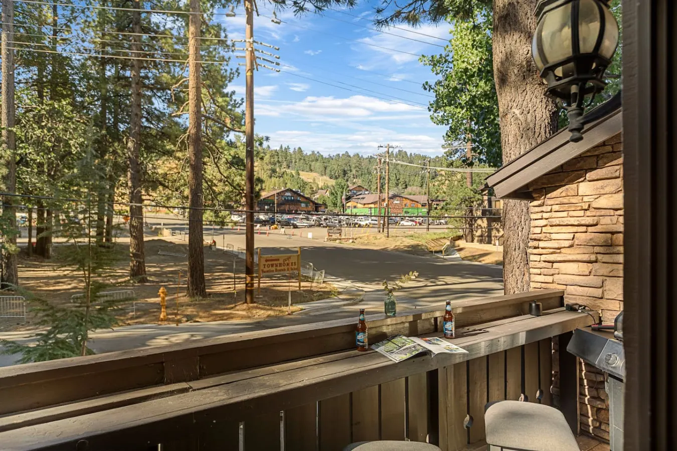 Edge of the Run at Snow Summit w BBQ and Fireplace — photo 3