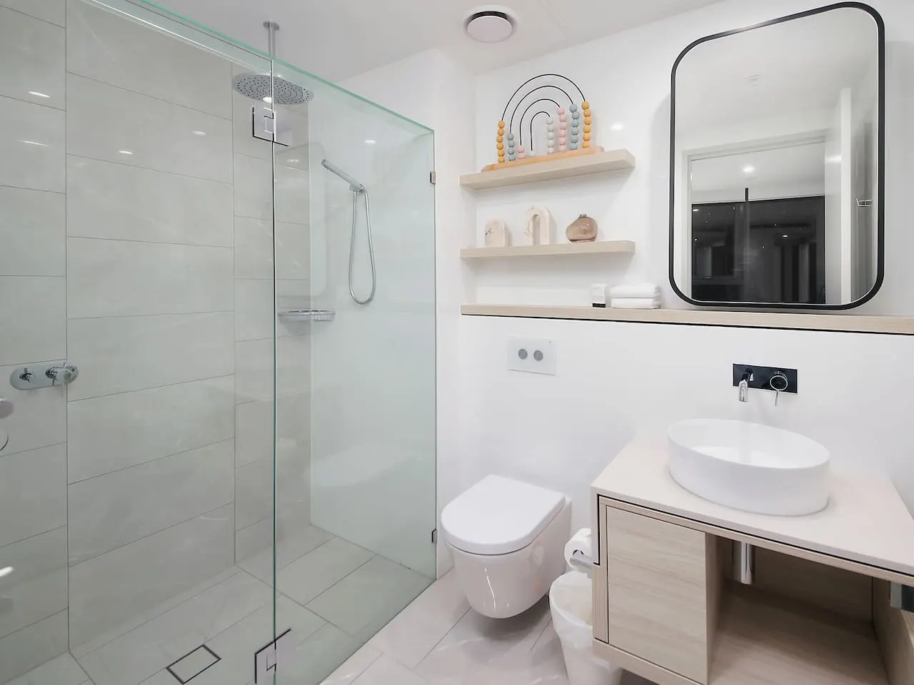 The Gold Coast View – 3BR, 2 Bath, Free Parking — photo 3