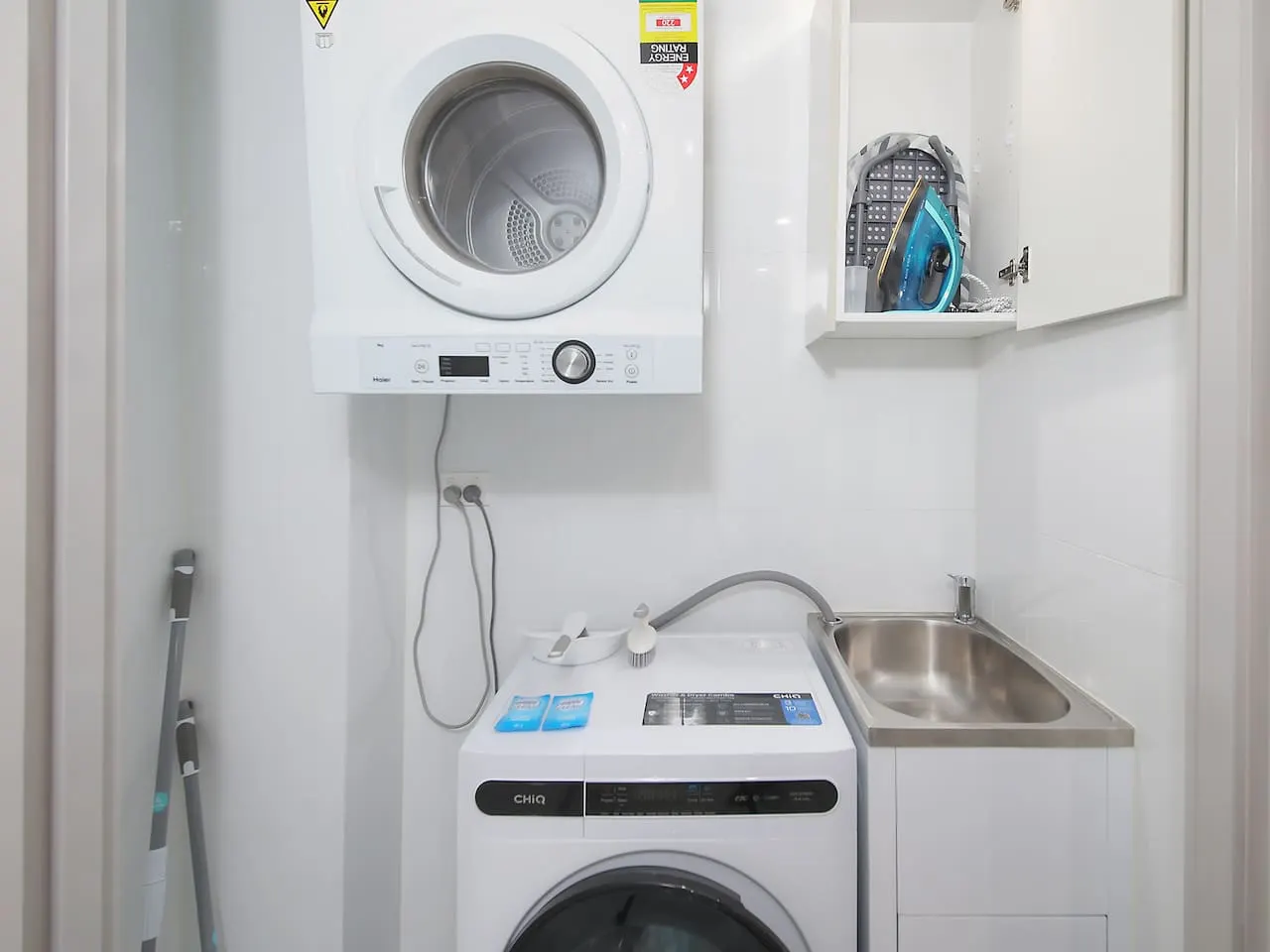 The Gold Coast View – 3BR, 2 Bath, Free Parking 6