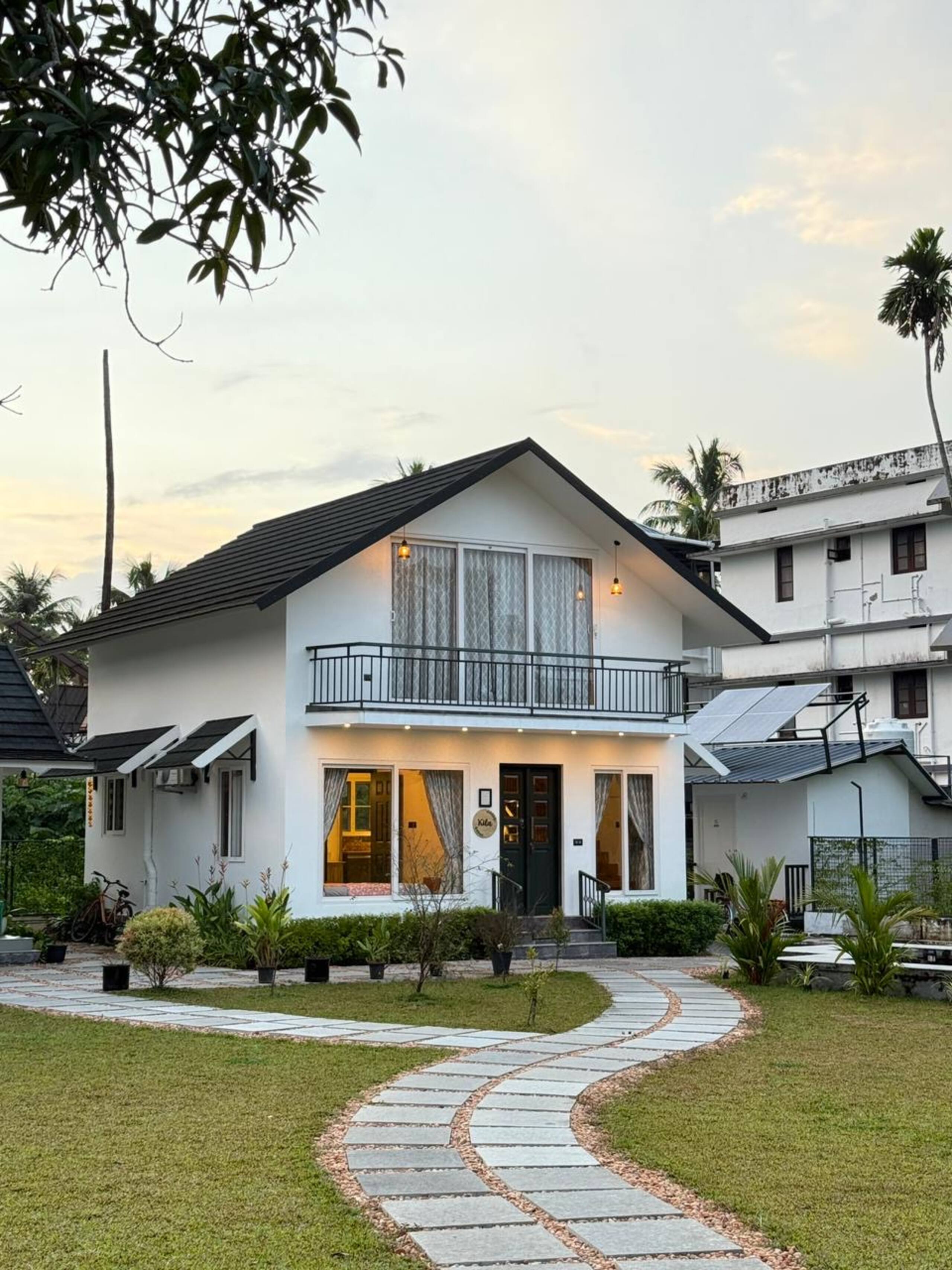 Pappa Greens - Cozy Cottage (1bhk + upstairs loft) 6