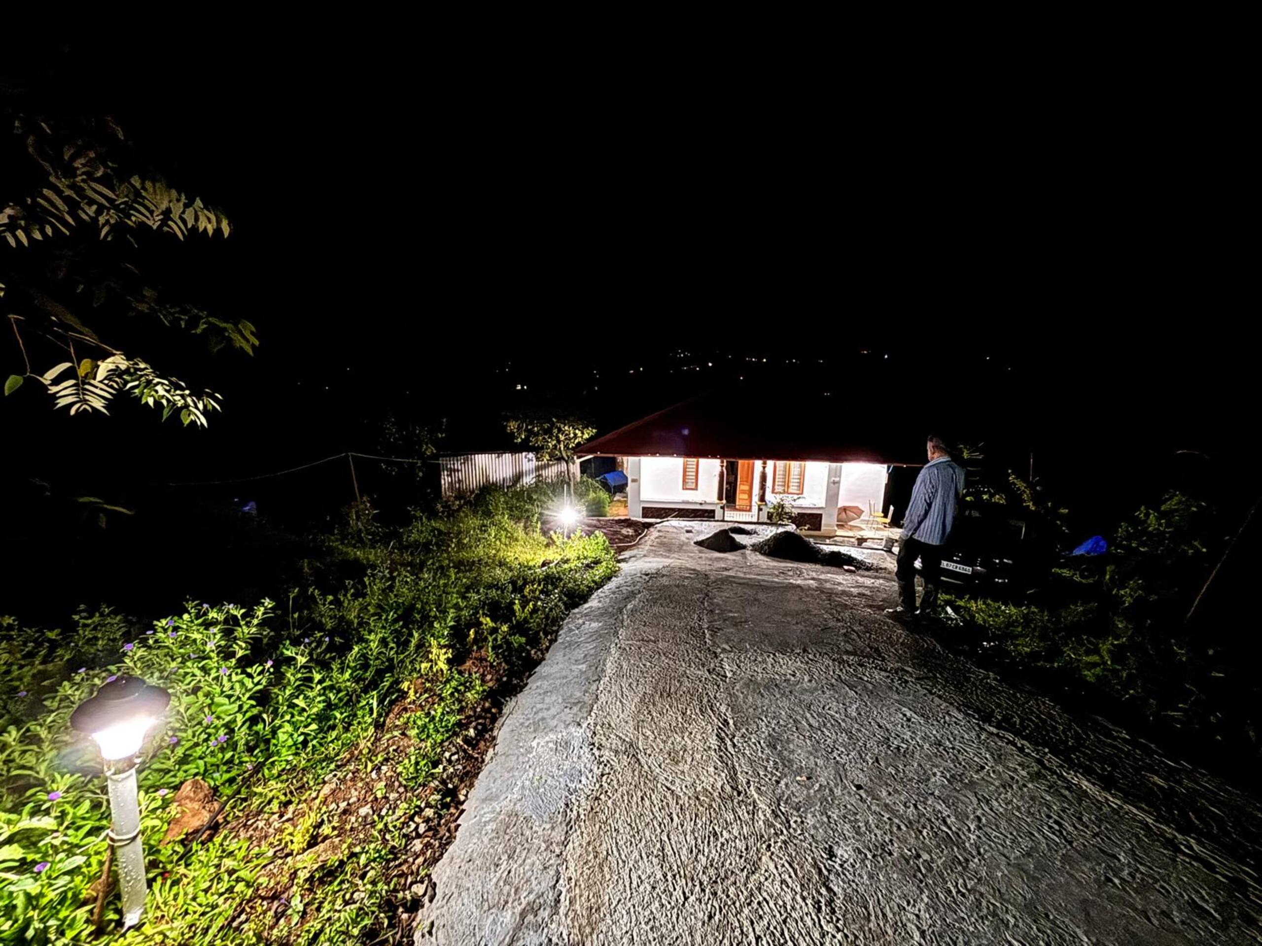 Hidden Gem of 9 acre-Jaz Nine Acre. 12