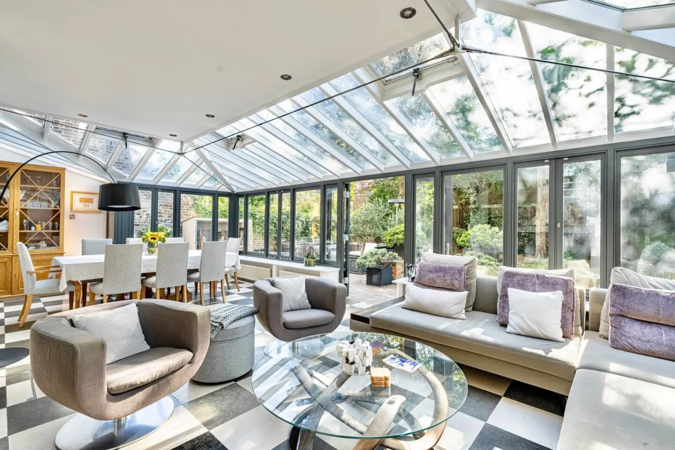St John's Wood 4-Bed House | Huge Garden & Grand Piano — photo 2