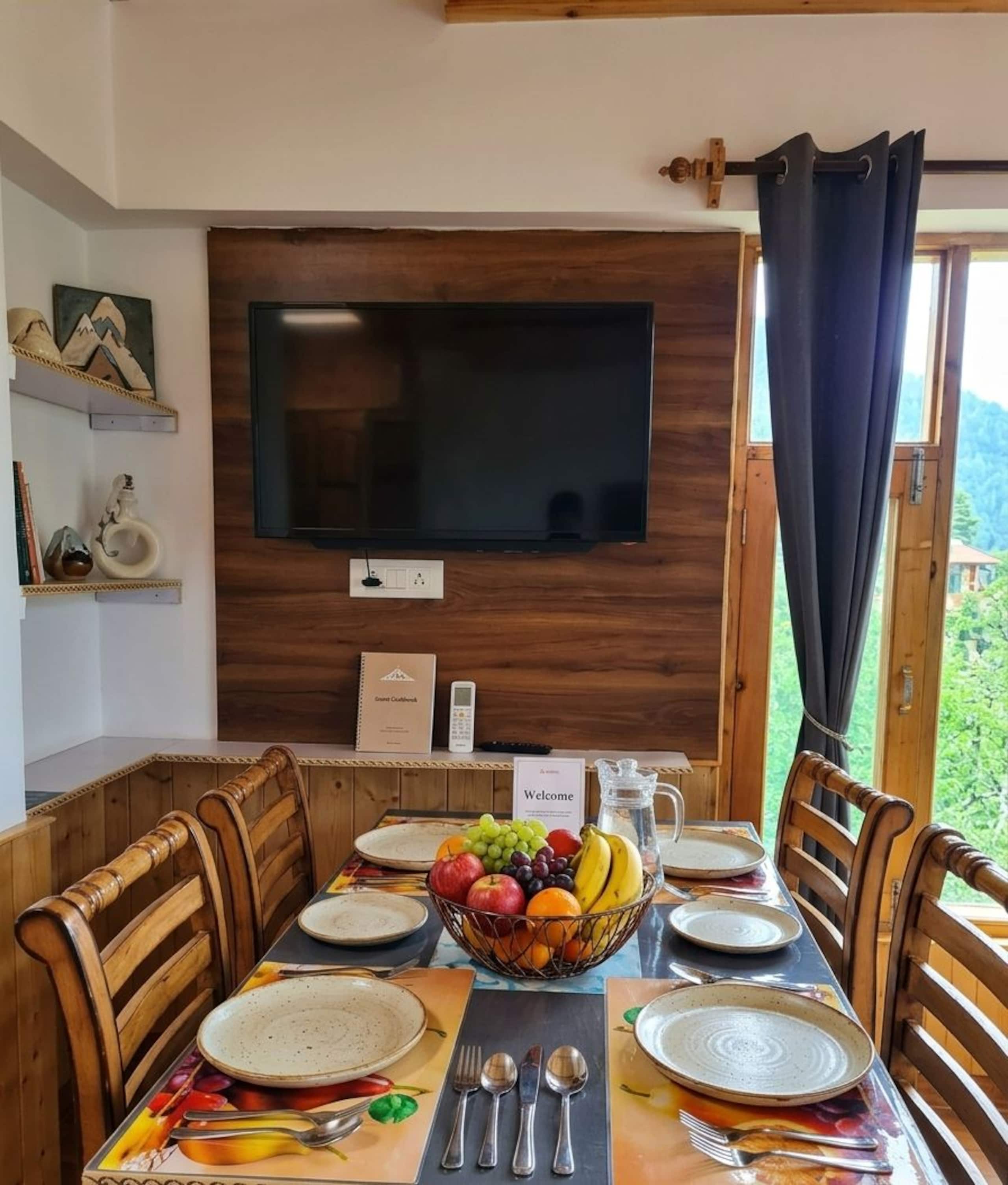2BHK Orchard Heaven: Cozy Loft 10