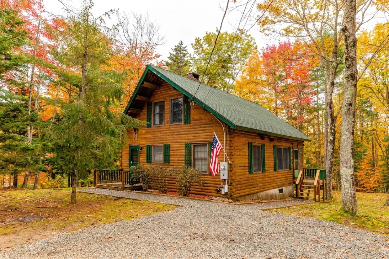 Cozy Cabin Couture, hottub, dogs 6