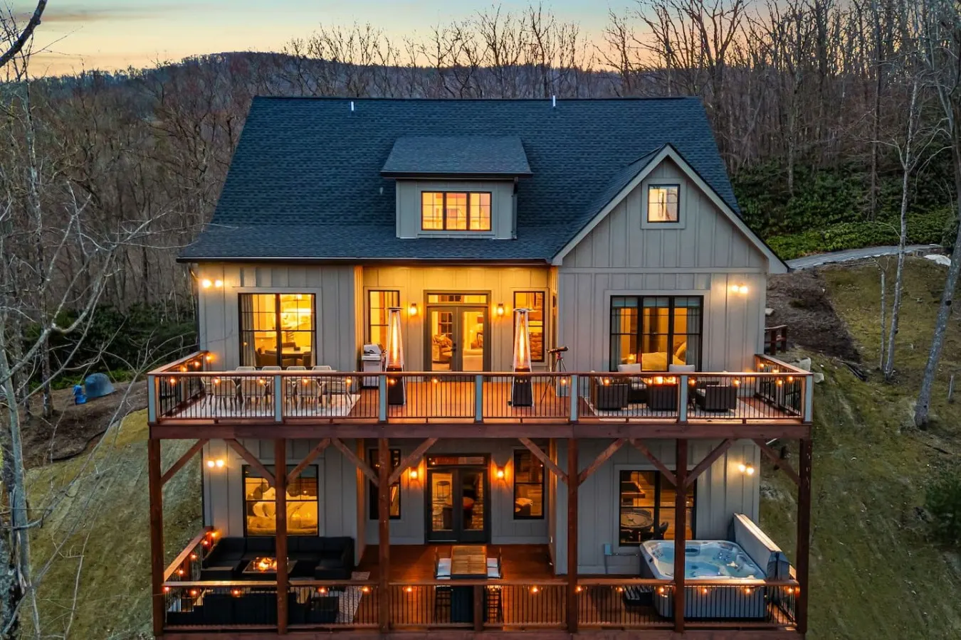 Luxury, Mtn Views, Games, Office, Bar, & Hot Tub