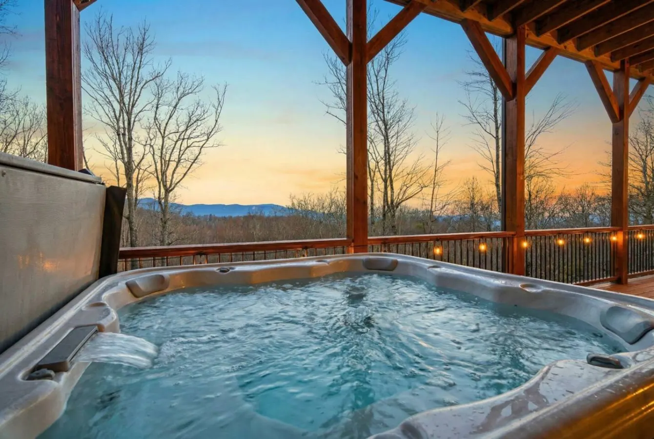 Luxury, Mtn Views, Games, Office, Bar, & Hot Tub 5