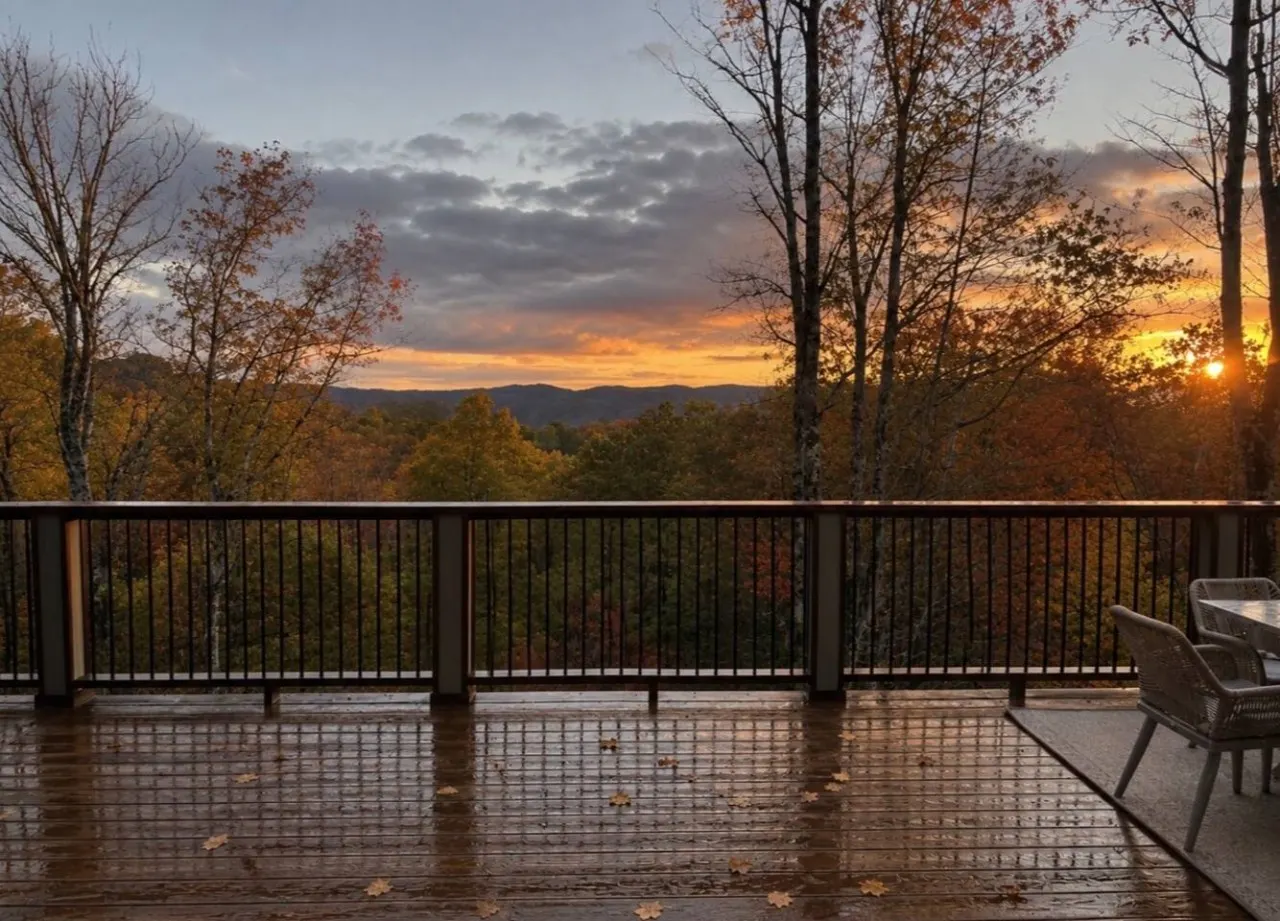 Luxury, Mtn Views, Games, Office, Bar, & Hot Tub 7