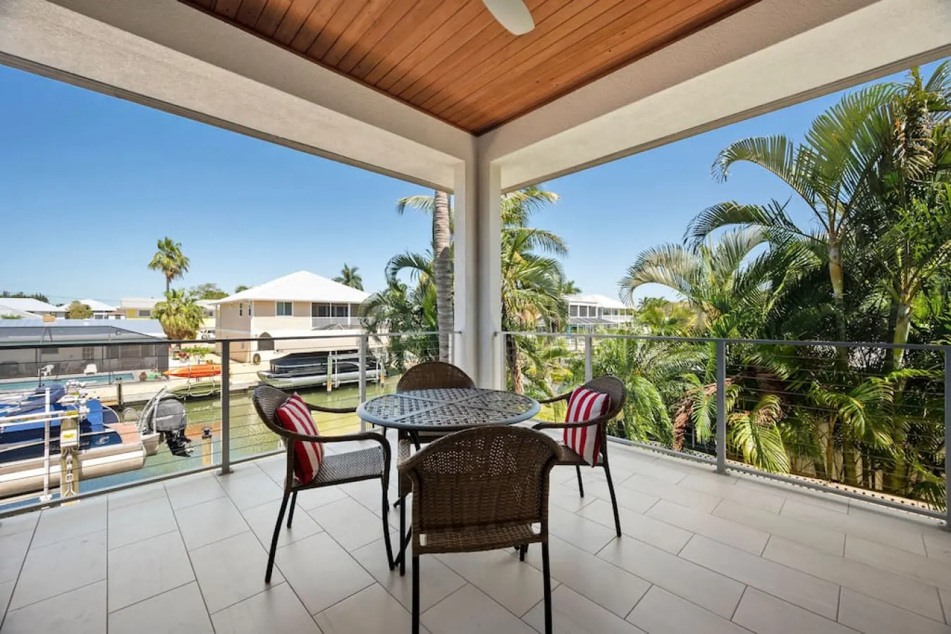 Waterfront Luxury Walk to Beach Heated Pool 10