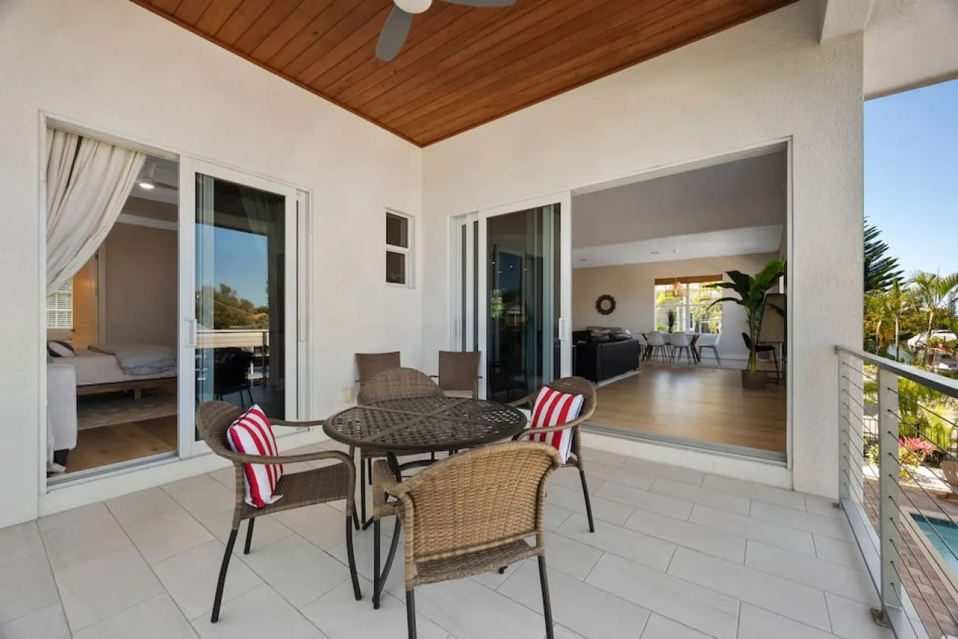 Waterfront Luxury Walk to Beach Heated Pool 11