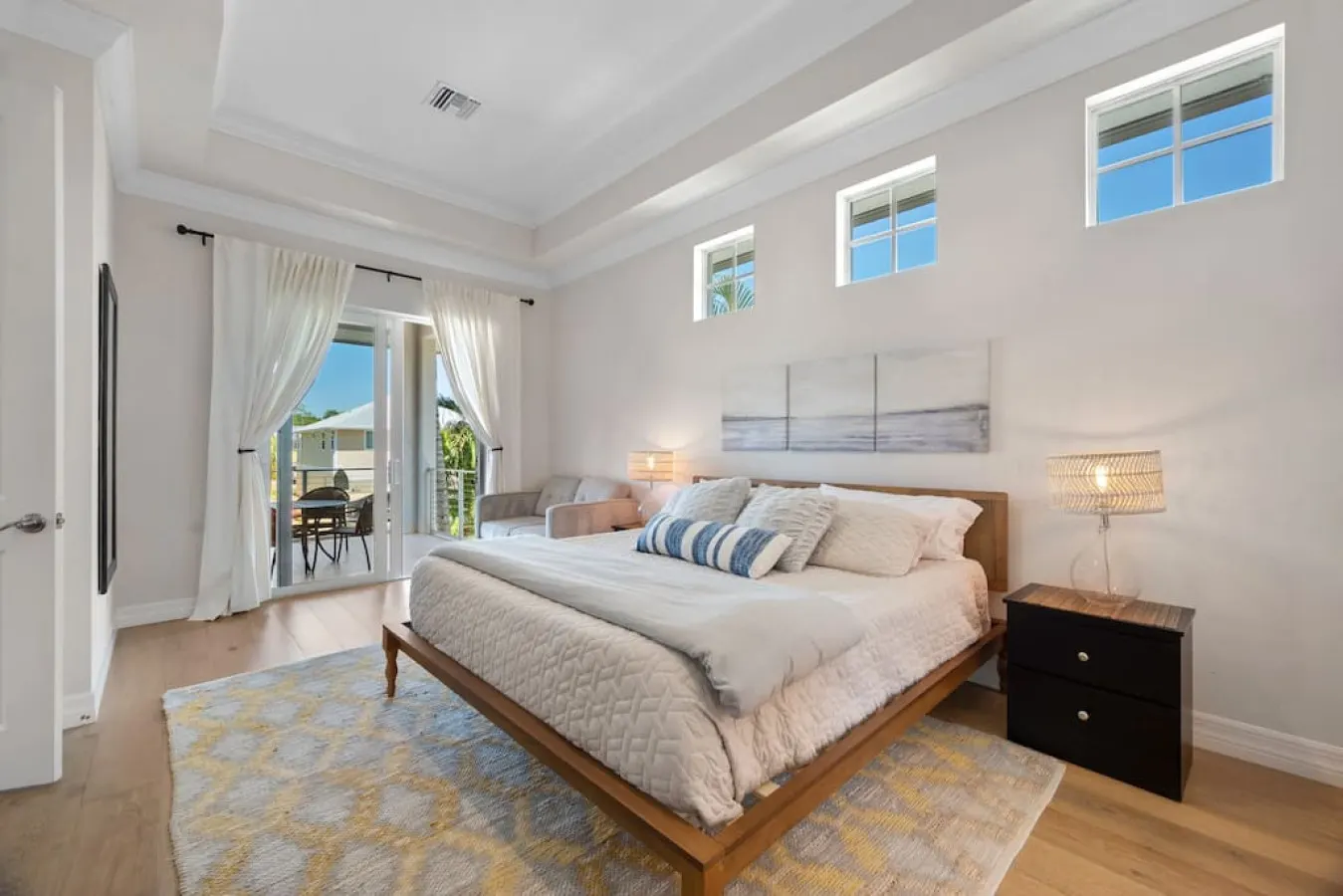 Waterfront Luxury Walk to Beach Heated Pool 12