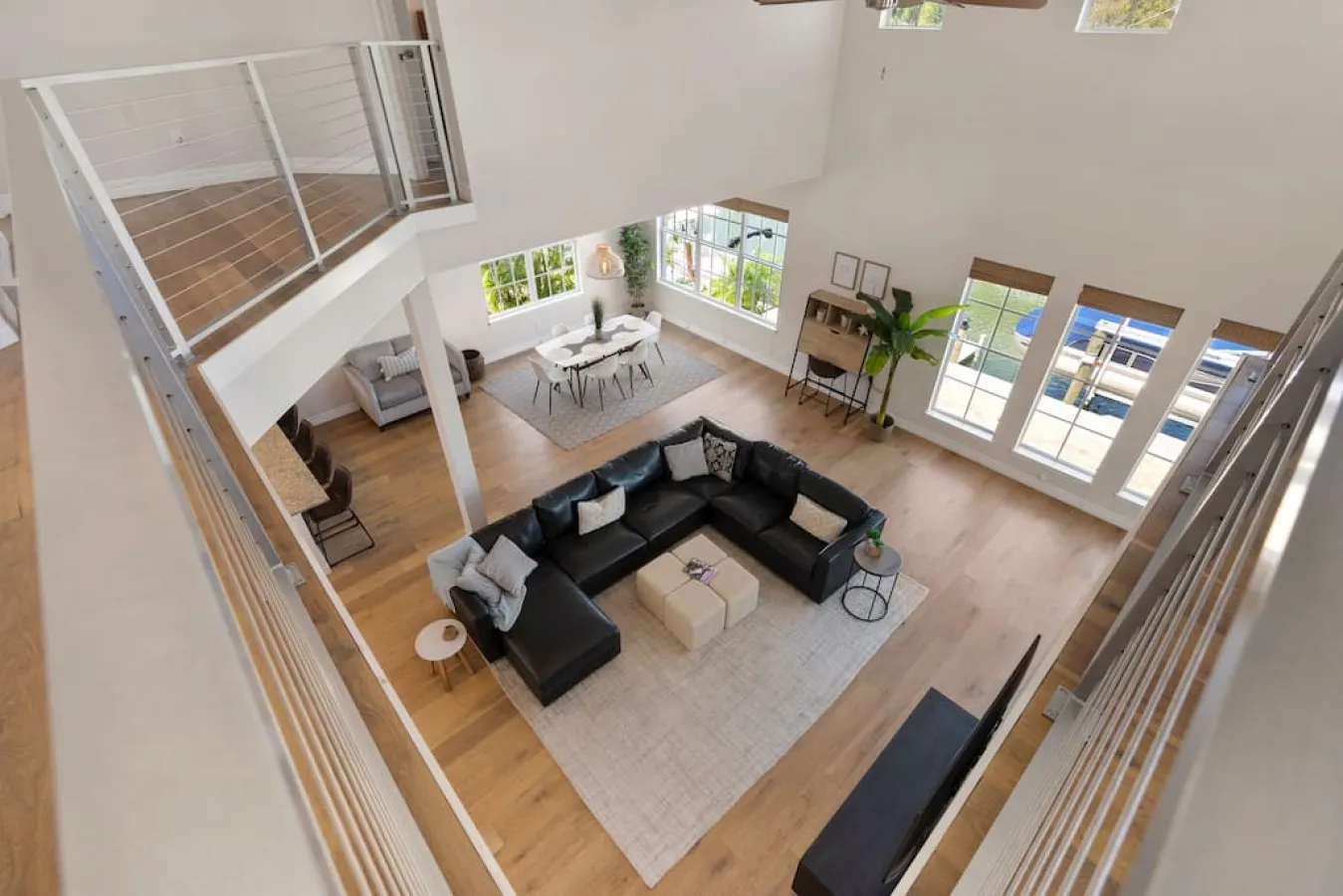 Waterfront Luxury Walk to Beach Heated Pool 8