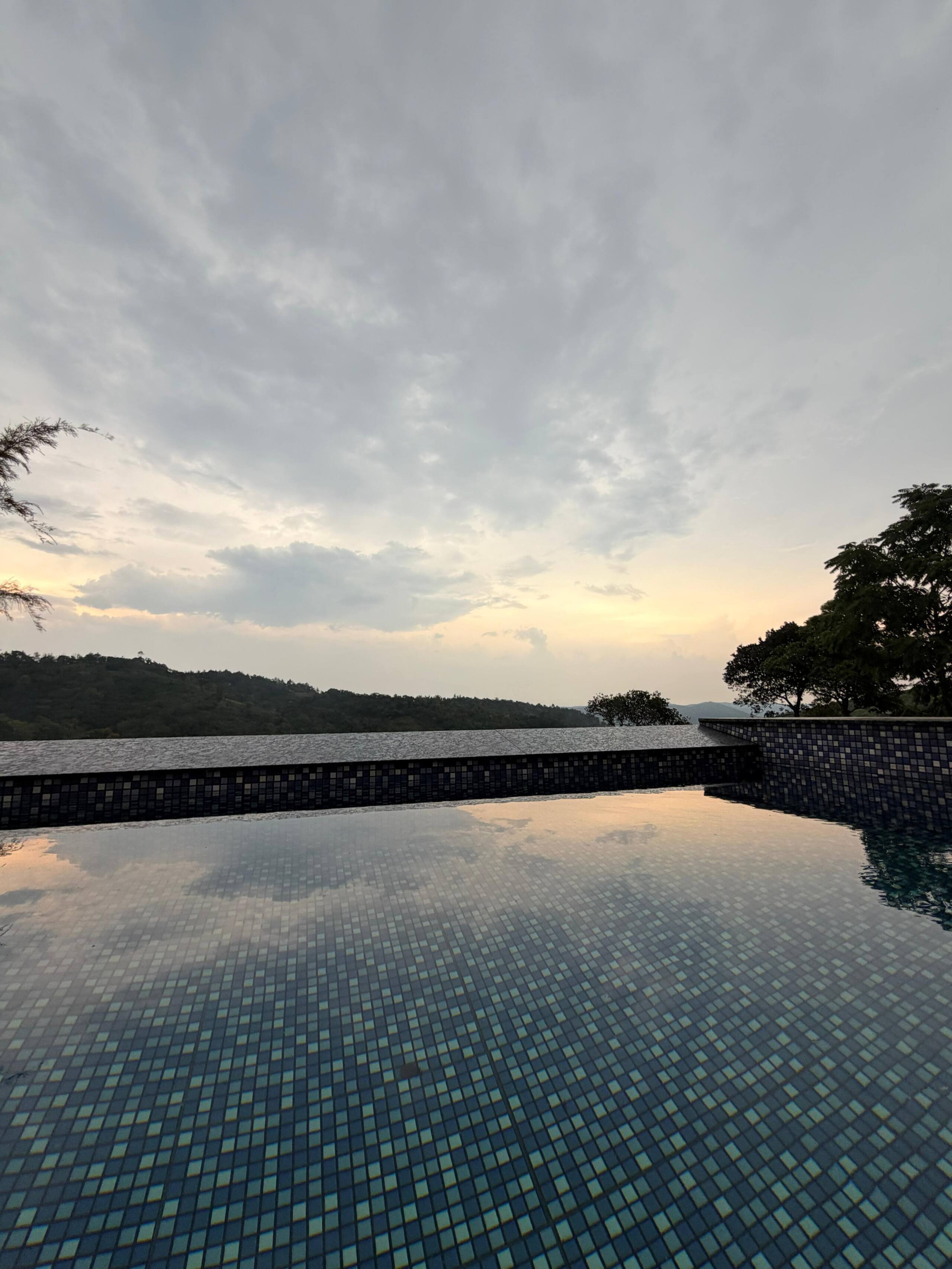 Premium 1BR with pool in Vagamon F2 20