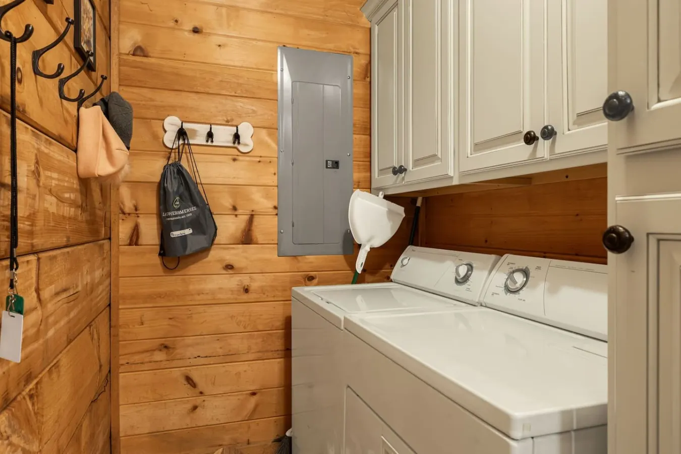 Blue Ridge Cabin Near Golf Course & Ski Resort 11