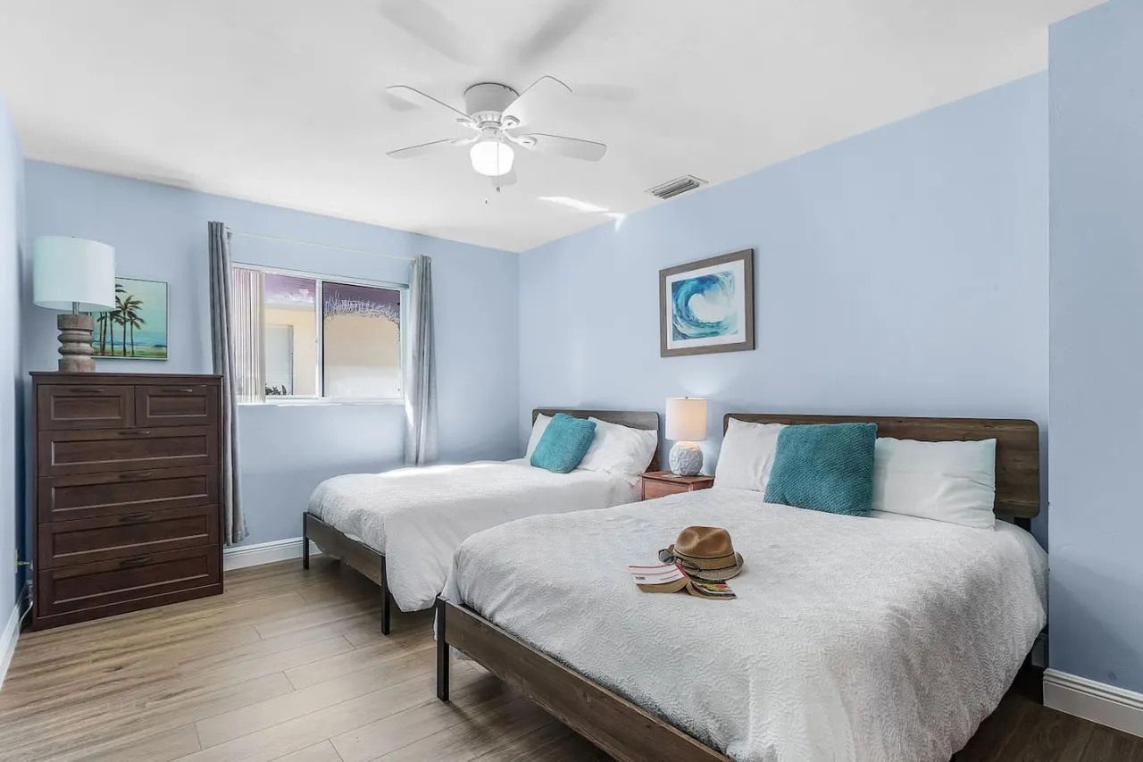 Tropical vacation home close to Vanderbilt Beach 18