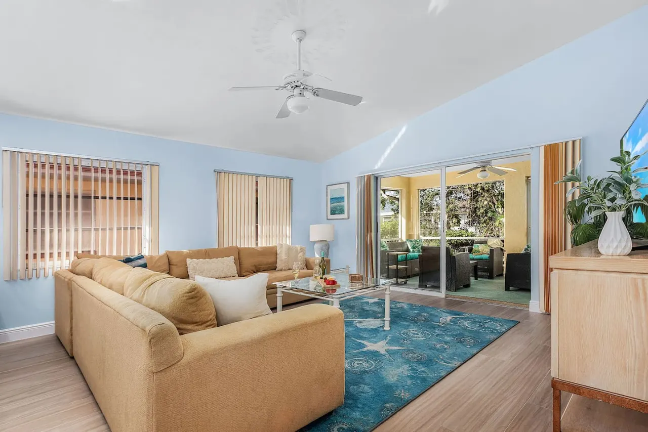 Tropical vacation home close to Vanderbilt Beach — photo 5