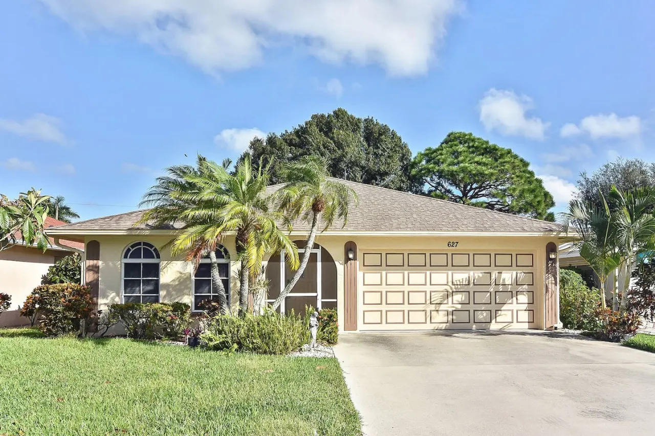Tropical vacation home close to Vanderbilt Beach 6