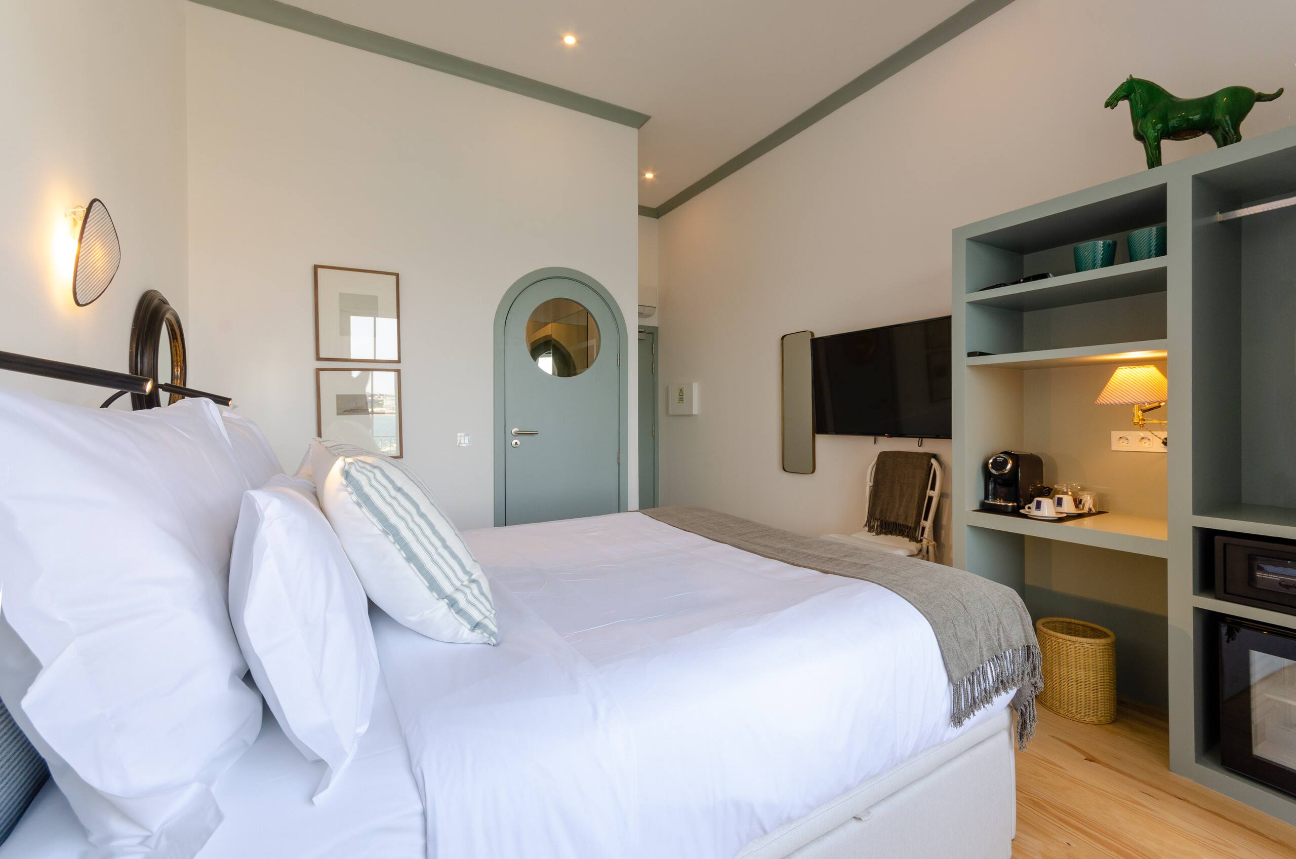 Westlight Cascais Chalet Sup Room Sea View 7