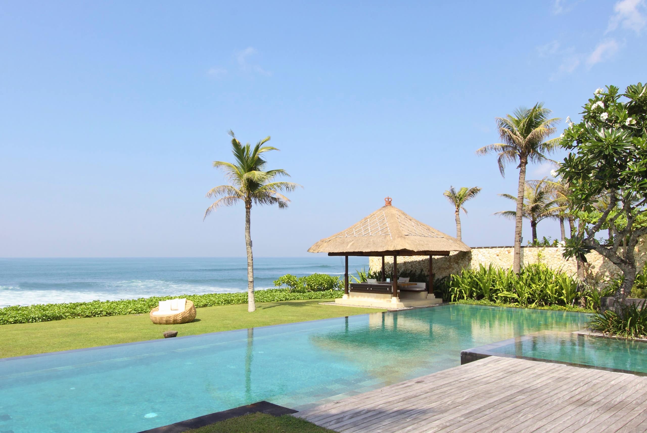 5-Bedroom Villa Melissa - Pool, Bale, Oceanfront — photo 2