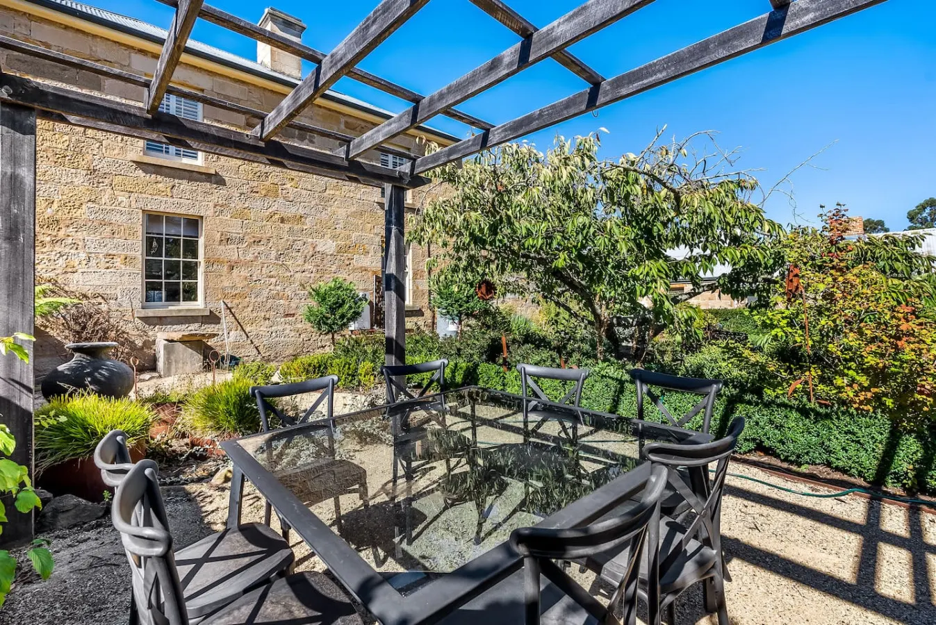 Bellevue House – Historic Luxury 12
