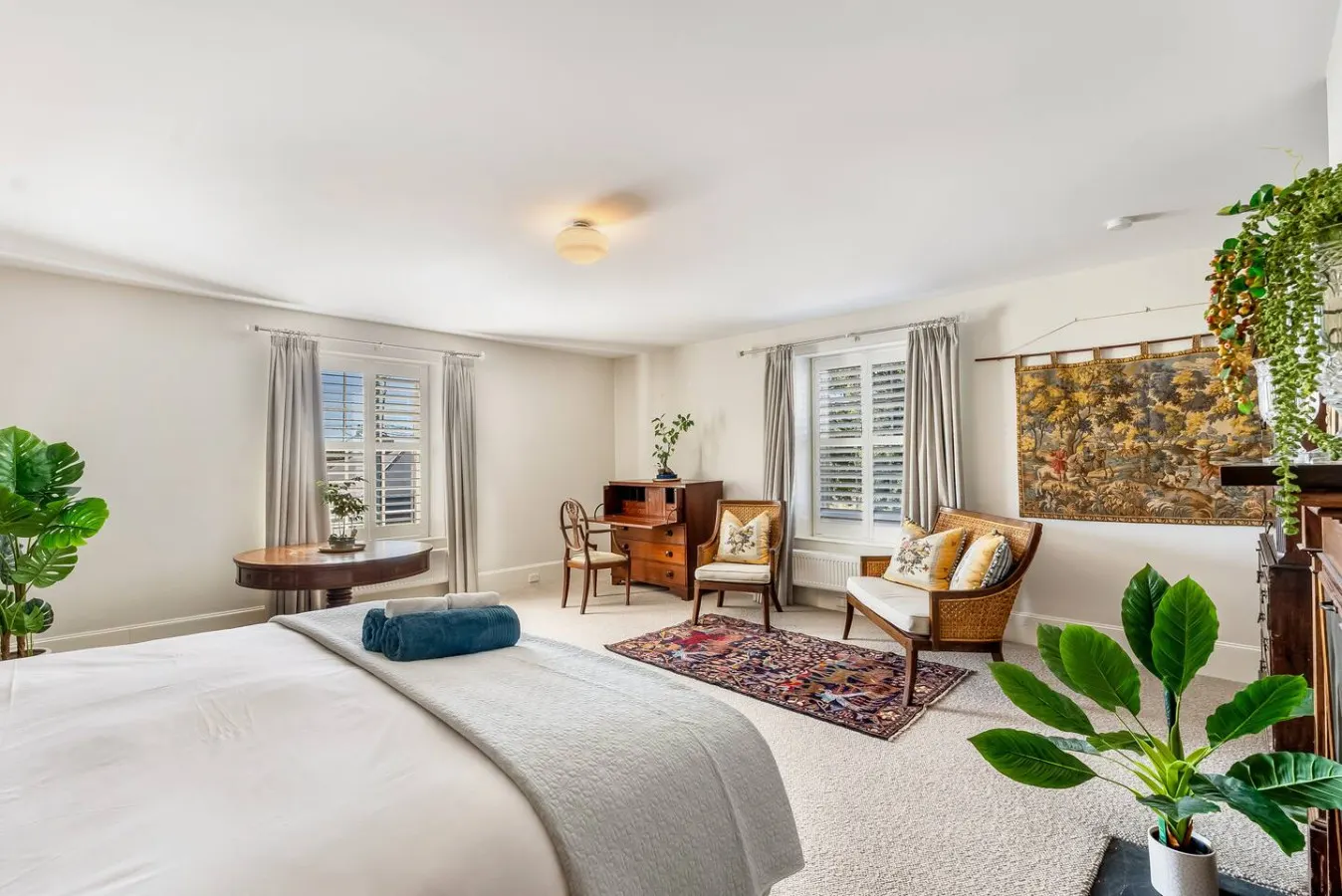 Bellevue House – Historic Luxury 16