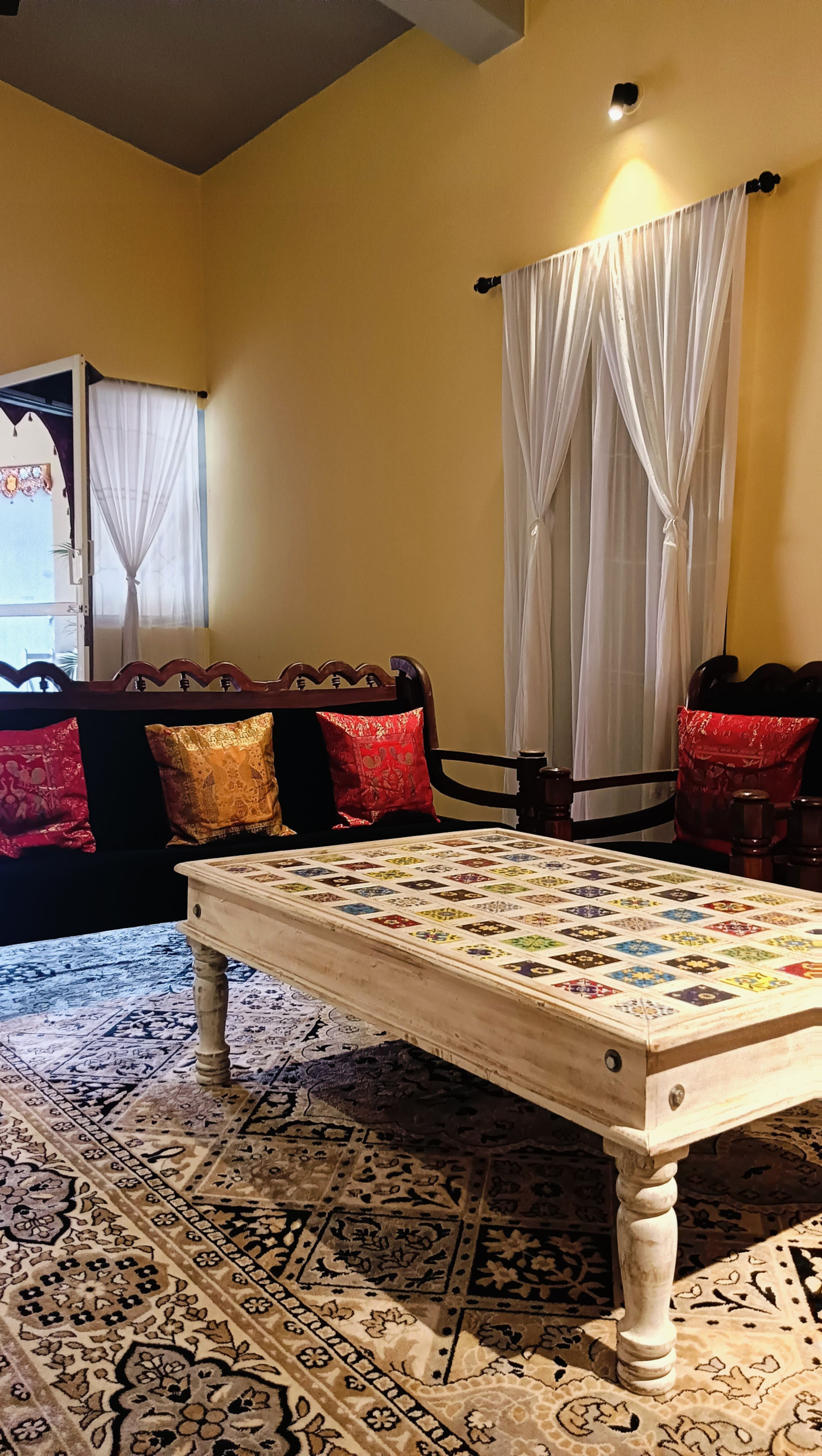 Heritage Heaven : 1BHK with Royal Vibes & Balcony 17
