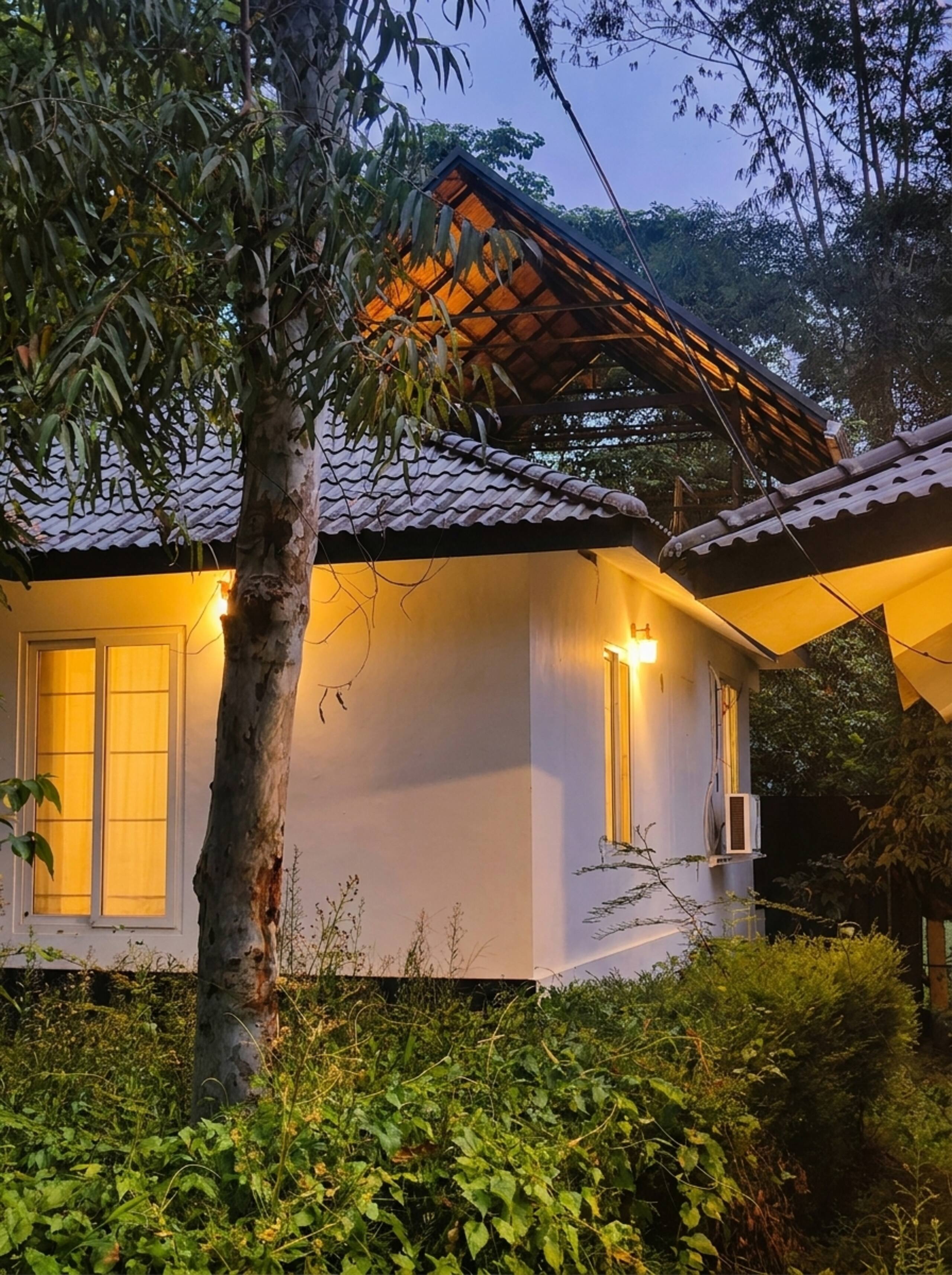 Wayanad Hideaway | Private Rooftop Villa 4