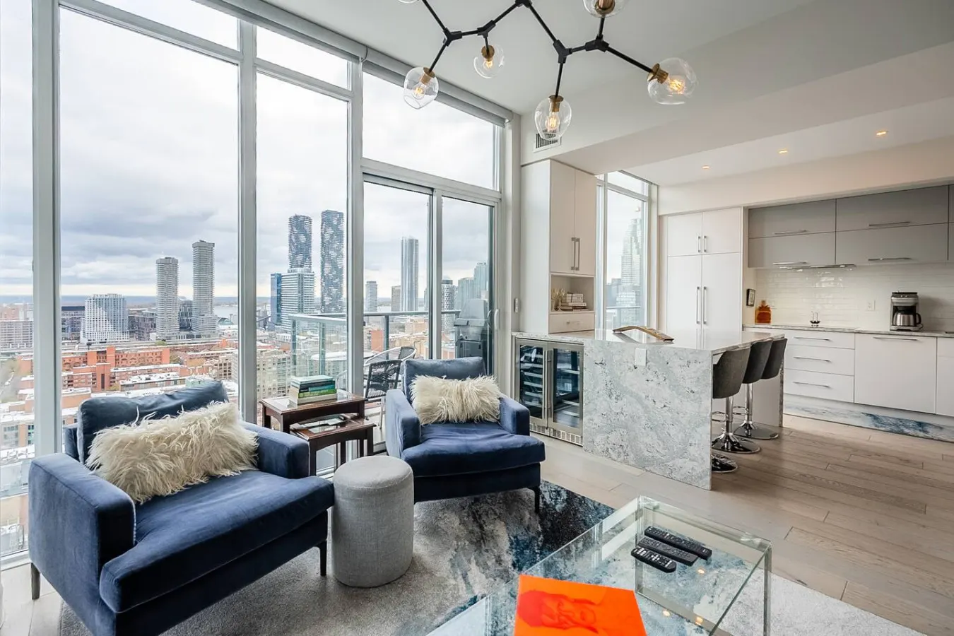 Luxury 2BR Penthouse Breathtaking Views 12