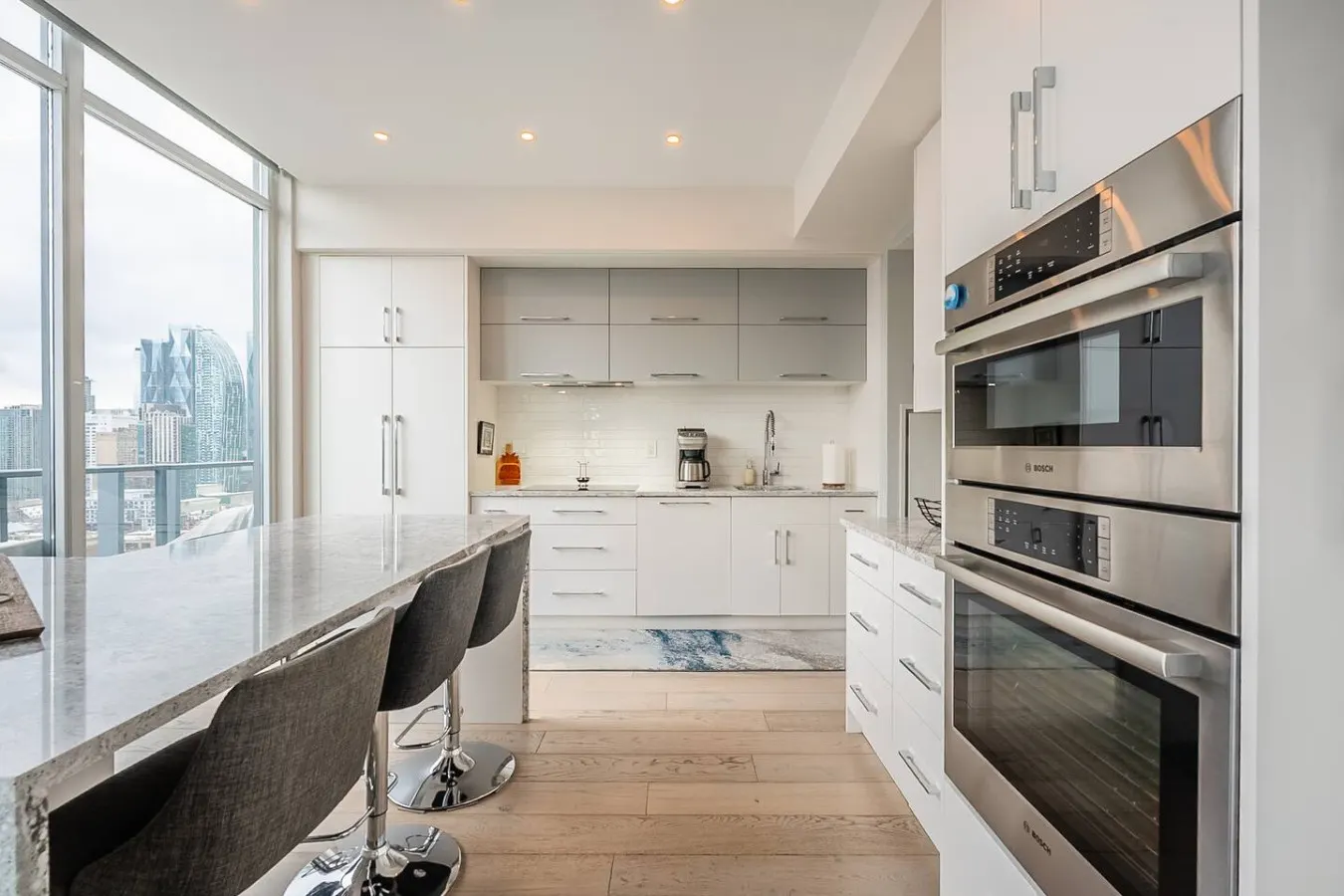 Luxury 2BR Penthouse Breathtaking Views 14