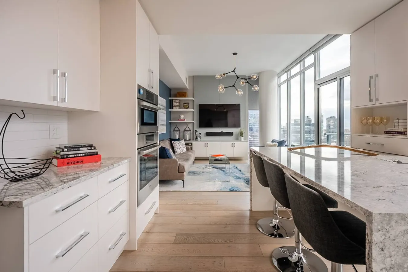 Luxury 2BR Penthouse Breathtaking Views 6