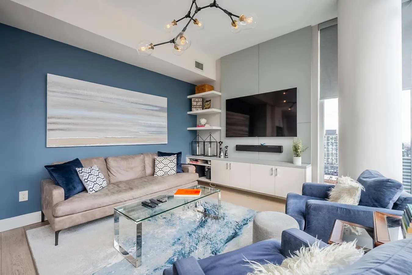 Luxury 2BR Penthouse Breathtaking Views 7