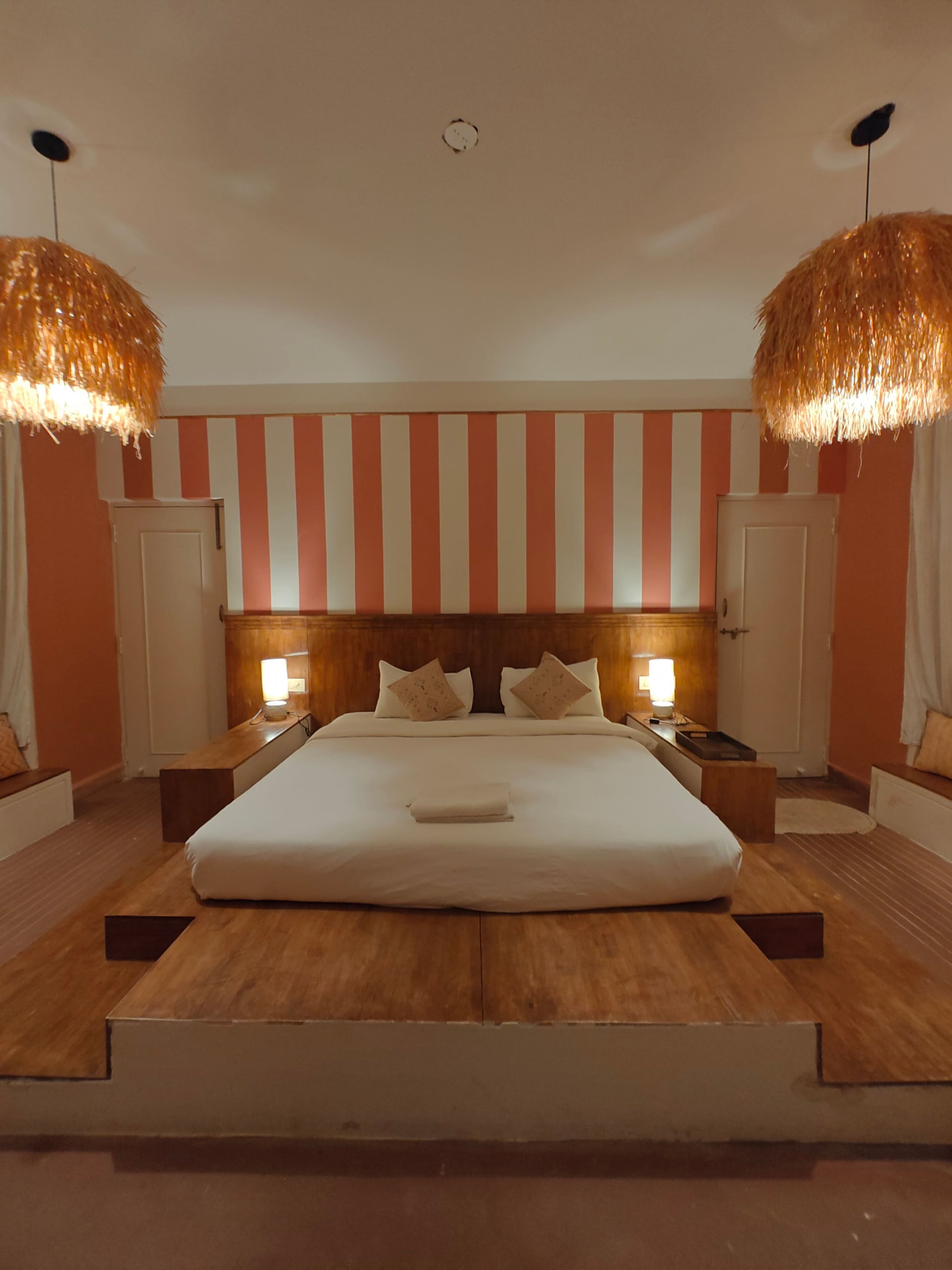 1 BHK Private Pool Villa in Siolim | Superhost 28
