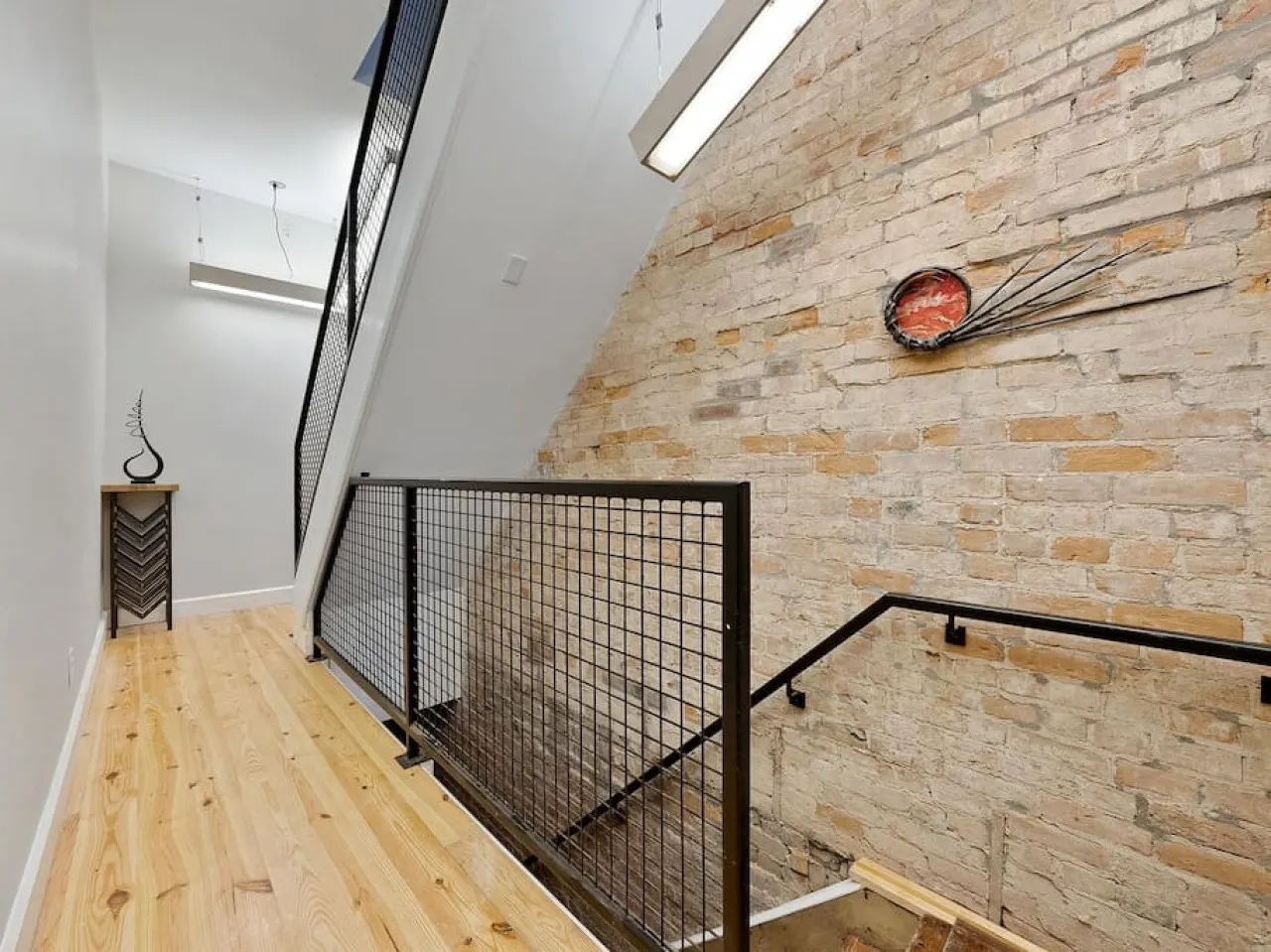 Findlay Suites -Explore OTR with an Outdoor Deck! 15